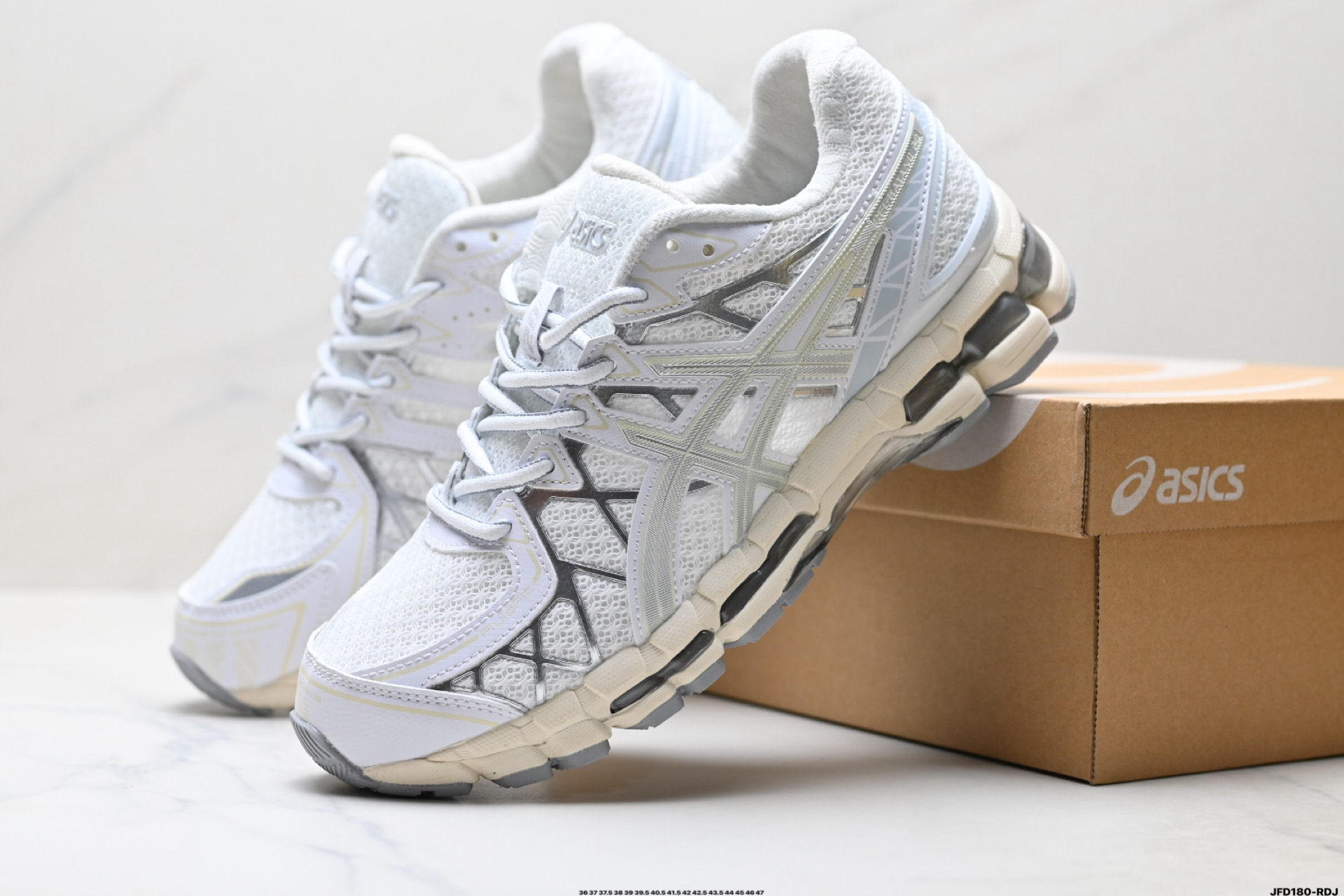 Asics Gel-Kayano 20 亚瑟士 舒适百搭耐磨支撑透气 低帮跑步鞋 1203A456-700