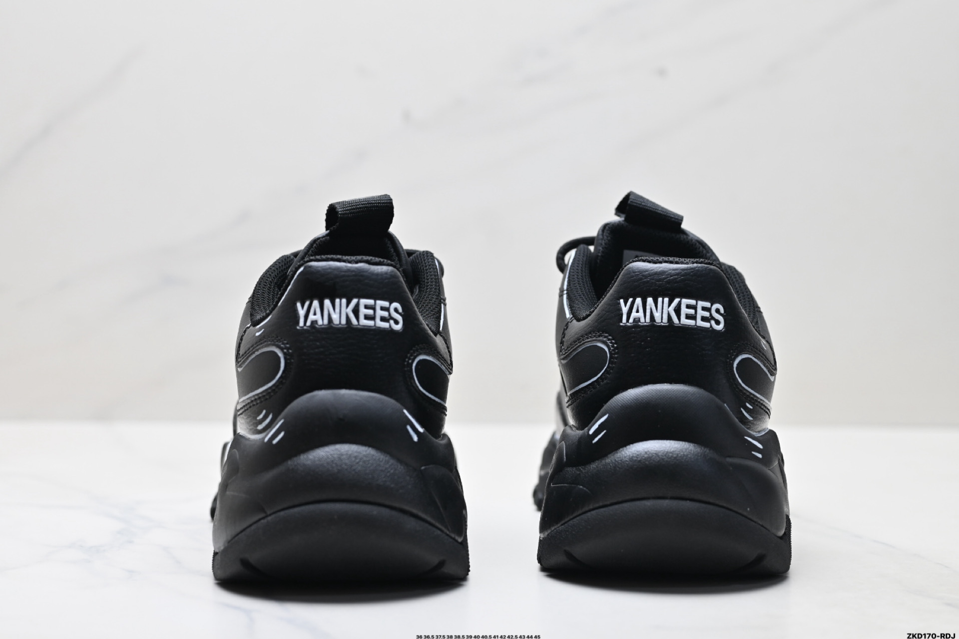 MLB BIGBALL CHUNKY PIXEL ‘DIY定制’ 简约时尚 百搭 包裹性保暖防滑防水减震 低帮 板鞋 32SHC101N