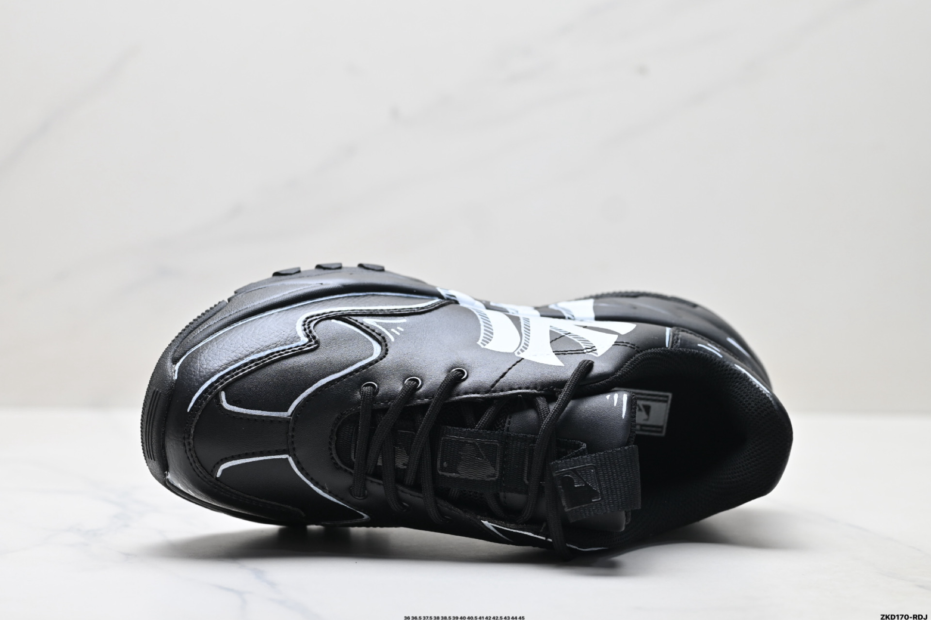 MLB BIGBALL CHUNKY PIXEL ‘DIY定制’ 简约时尚 百搭 包裹性保暖防滑防水减震 低帮 板鞋 32SHC101N