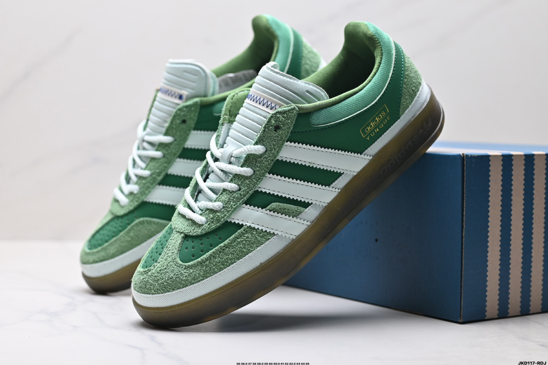 Bad Bunny x Adidas Originals Gazelle INdoor 三叶草休闲防滑耐磨低帮板鞋 JS5049
