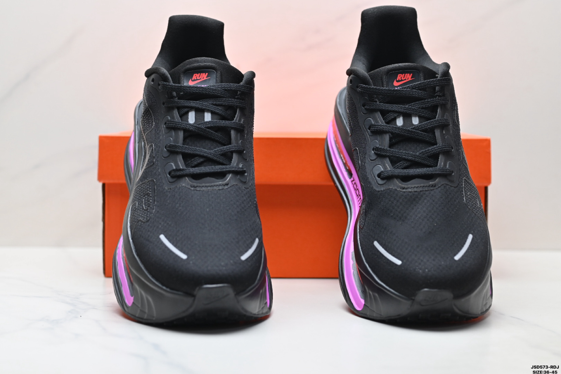 Nike VOMERO PREMIUM 耐克 舒适减震防滑 低帮跑步鞋 全掌ReactX泡绵中底 FN8453-021