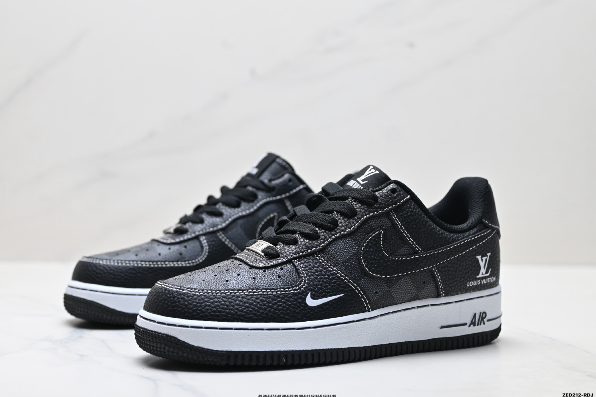 NIKE AIR FORCE 1‘07 WB CZ3986-001