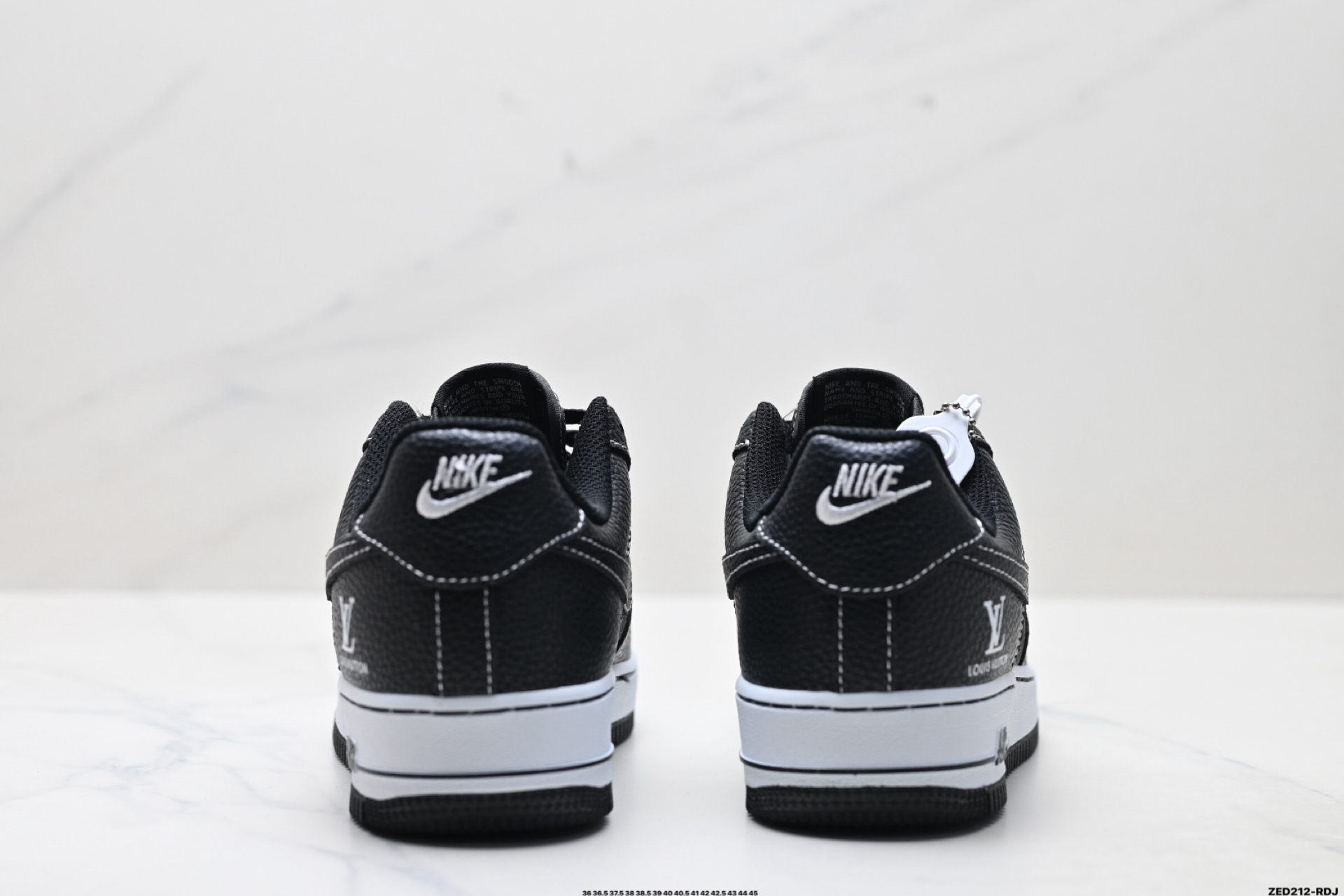 NIKE AIR FORCE 1‘07 WB CZ3986-001