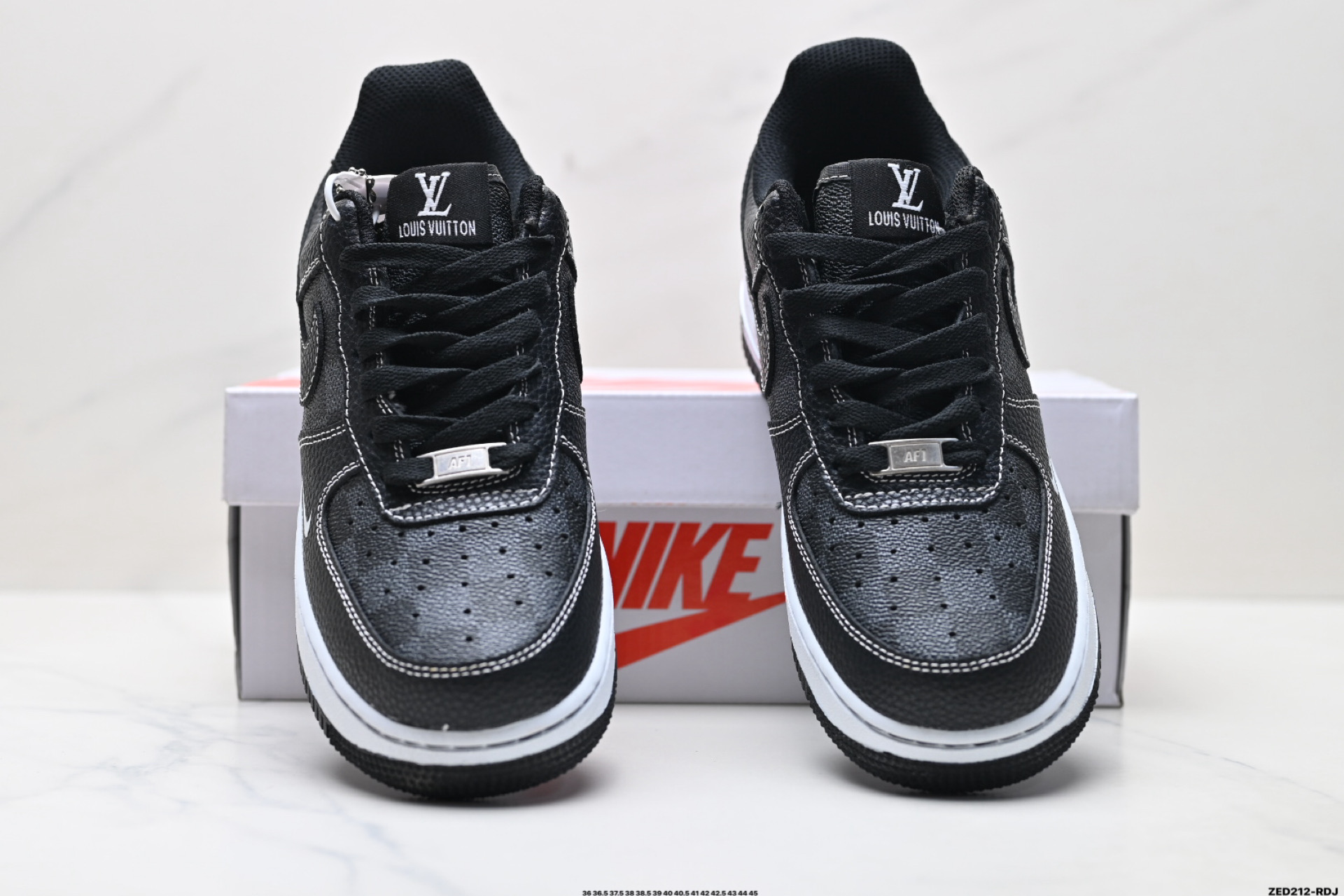 NIKE AIR FORCE 1‘07 WB CZ3986-001