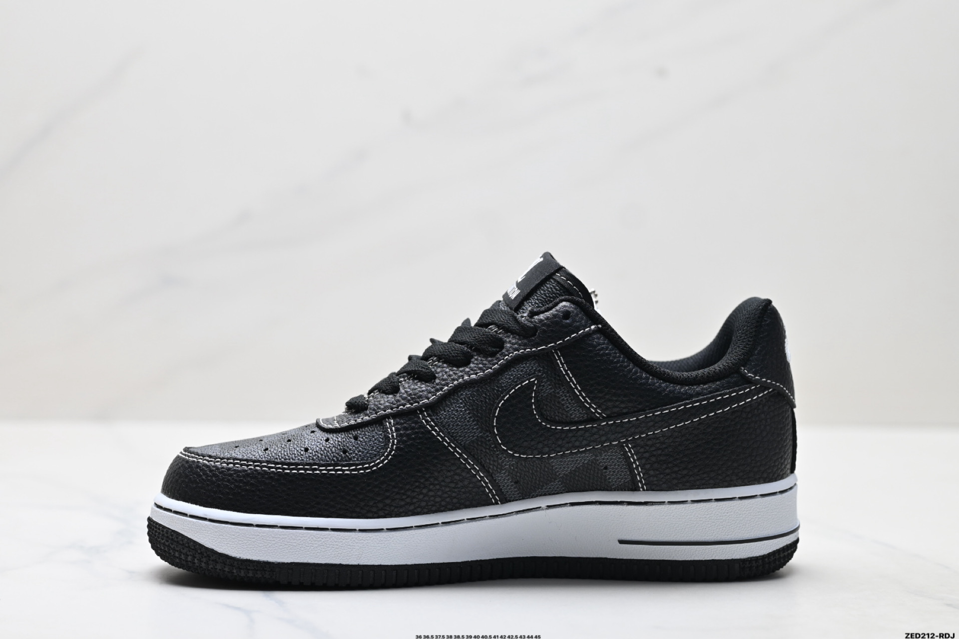 NIKE AIR FORCE 1‘07 WB CZ3986-001