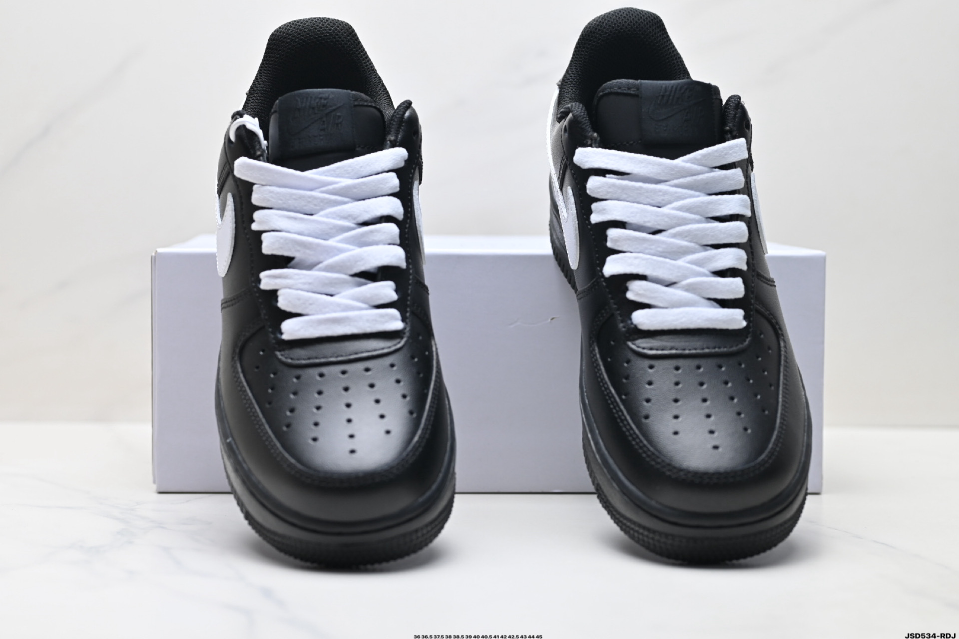 Nike Air Force 1 '07 Zapatillas Bajas en Negro y Blanco para un look moderno. 8 i1756655258402 3498 0 6