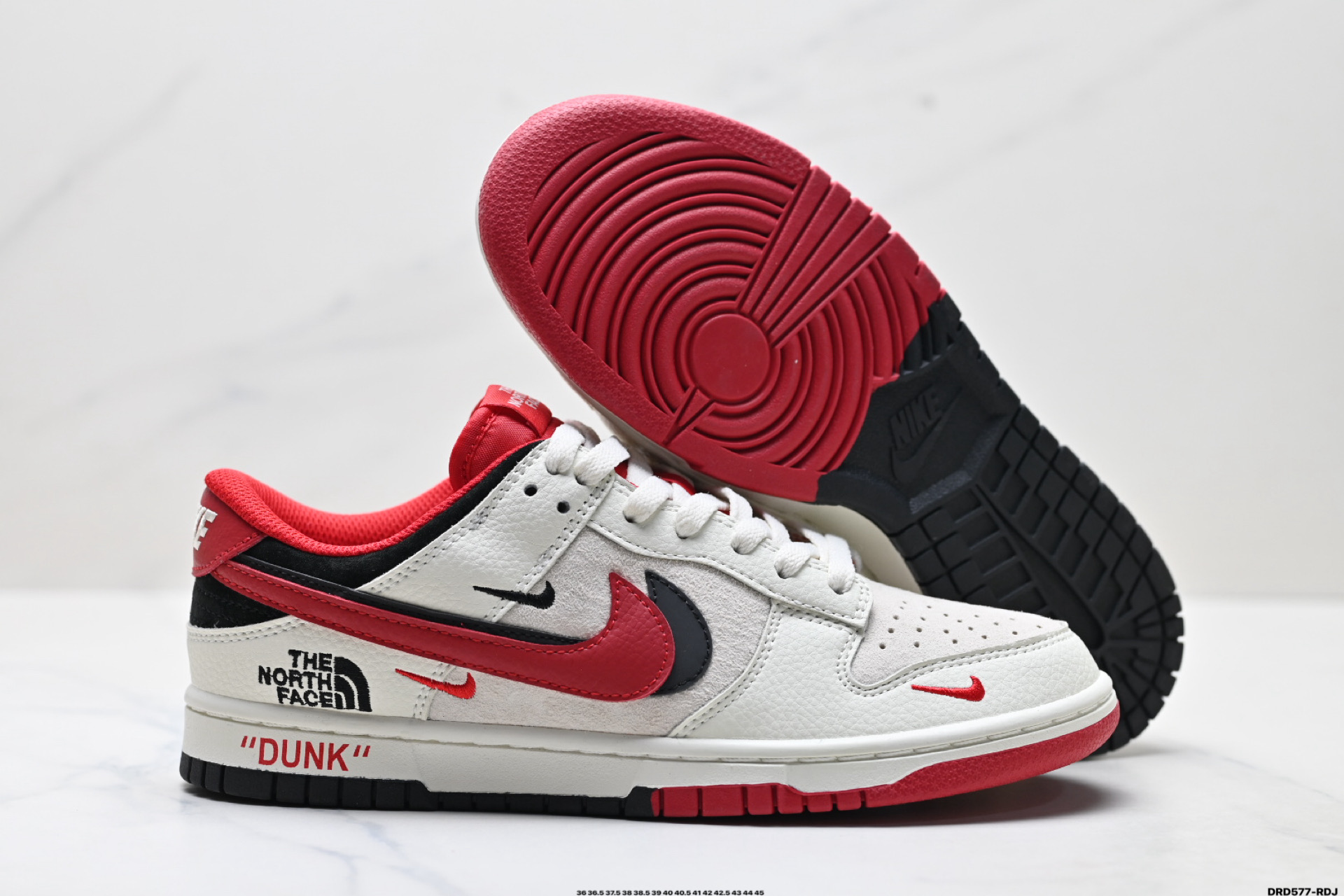 Nike Dunk Low Retro: Estilo y Comodidad Personalizados para tu Día a Día 6 i1756656022414 2247 0 4