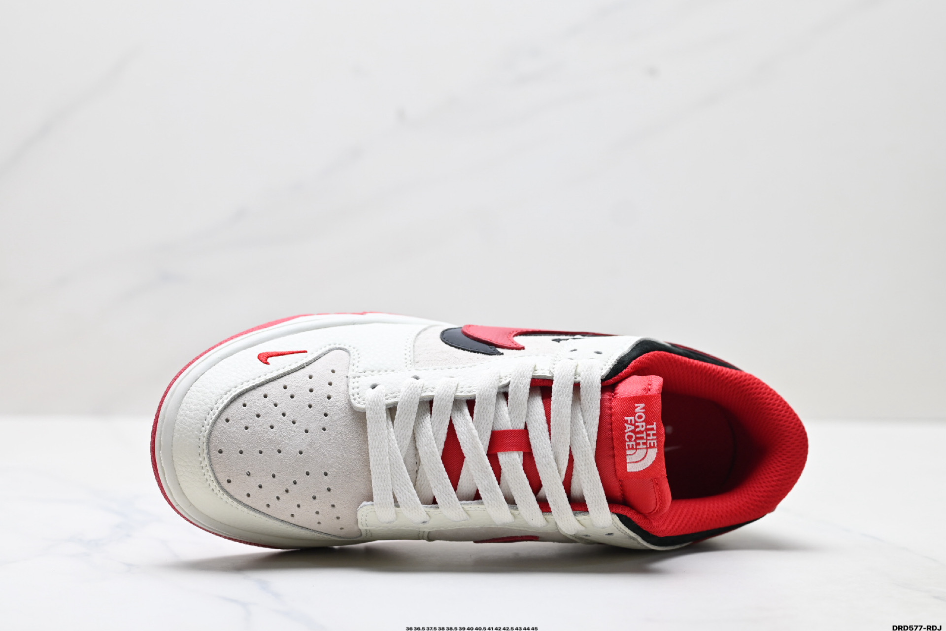 Nike Dunk Low Retro: Estilo y Comodidad Personalizados para tu Día a Día 3 i1756656022414 8910 0 1