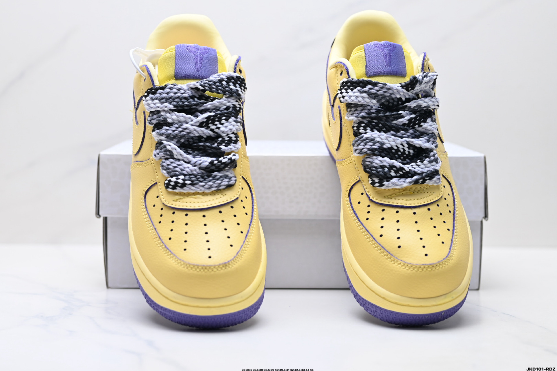 耐克Nike AIR FORCE 1‘07 空军一号低帮百搭休闲运动板鞋 HV9408-700