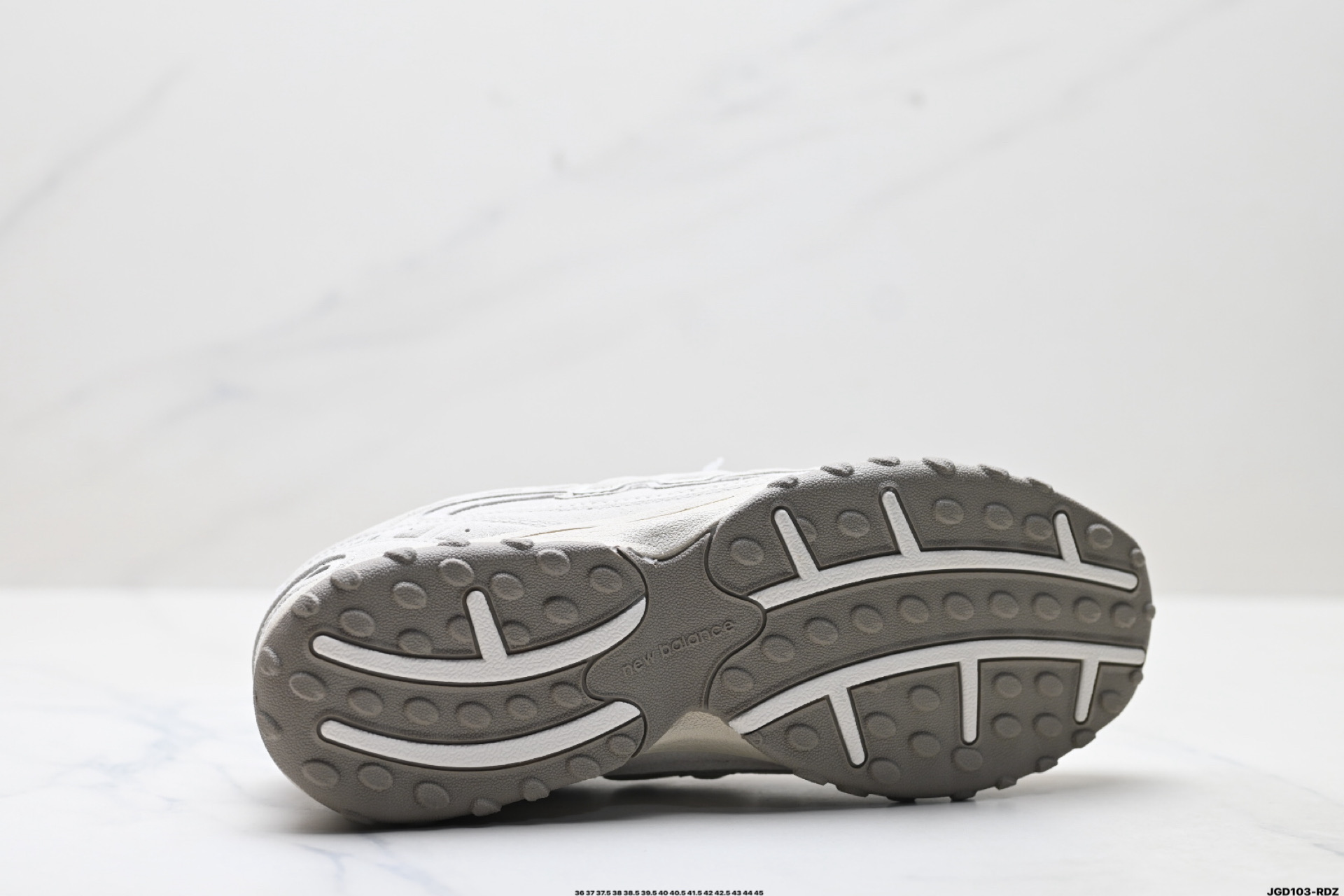 New Balance 204L系列 新百伦 薄底鞋 薄底皮质鞋带德训系 减震耐磨包裹性支撑轻便 低帮 生活休闲鞋 U204LMMC