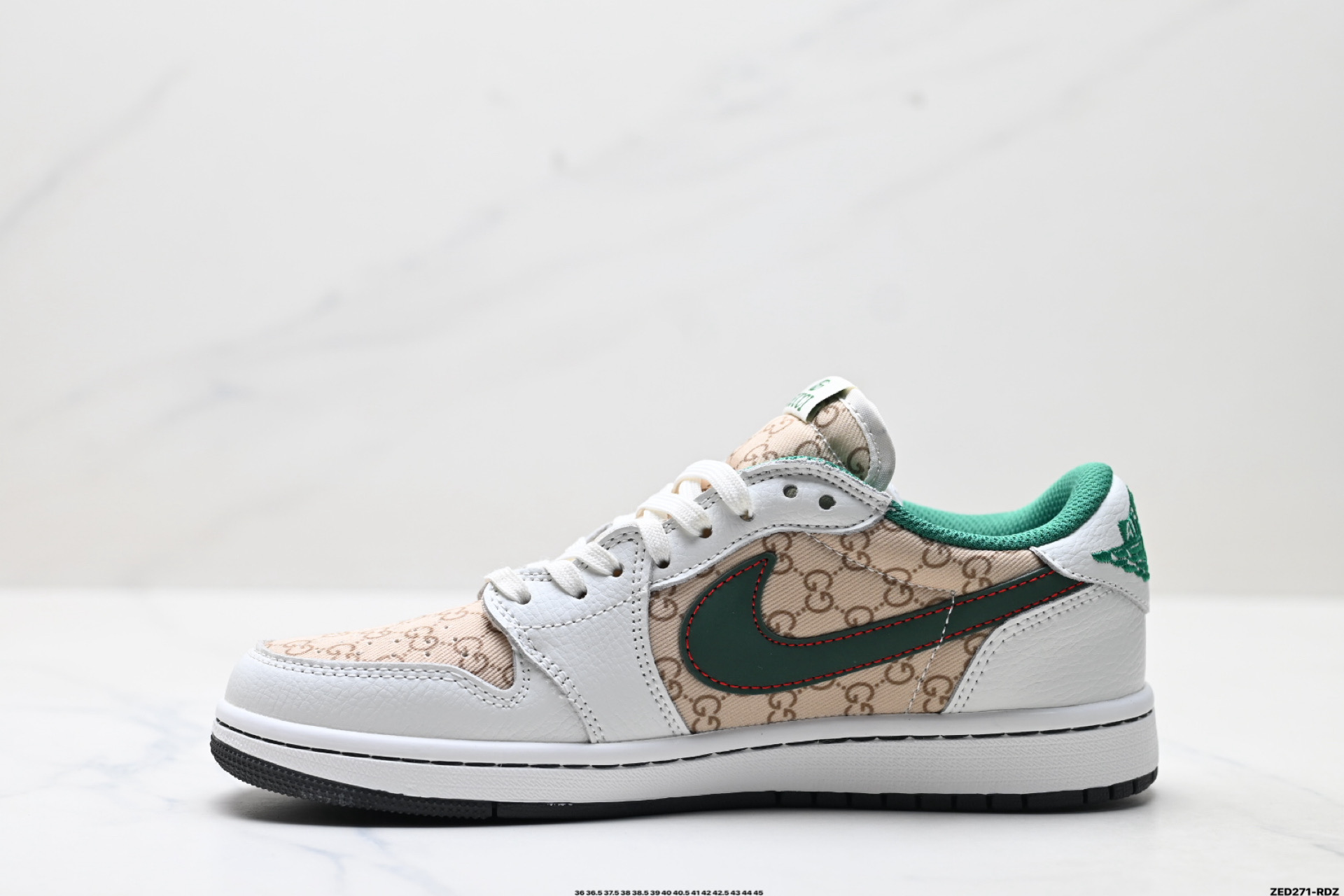 Nike Air Jordan 1 x Travis Scott AJ1倒勾 乔一倒钩 ‘DIY’定制 耐克 低帮文化篮球鞋 DZ5899-003