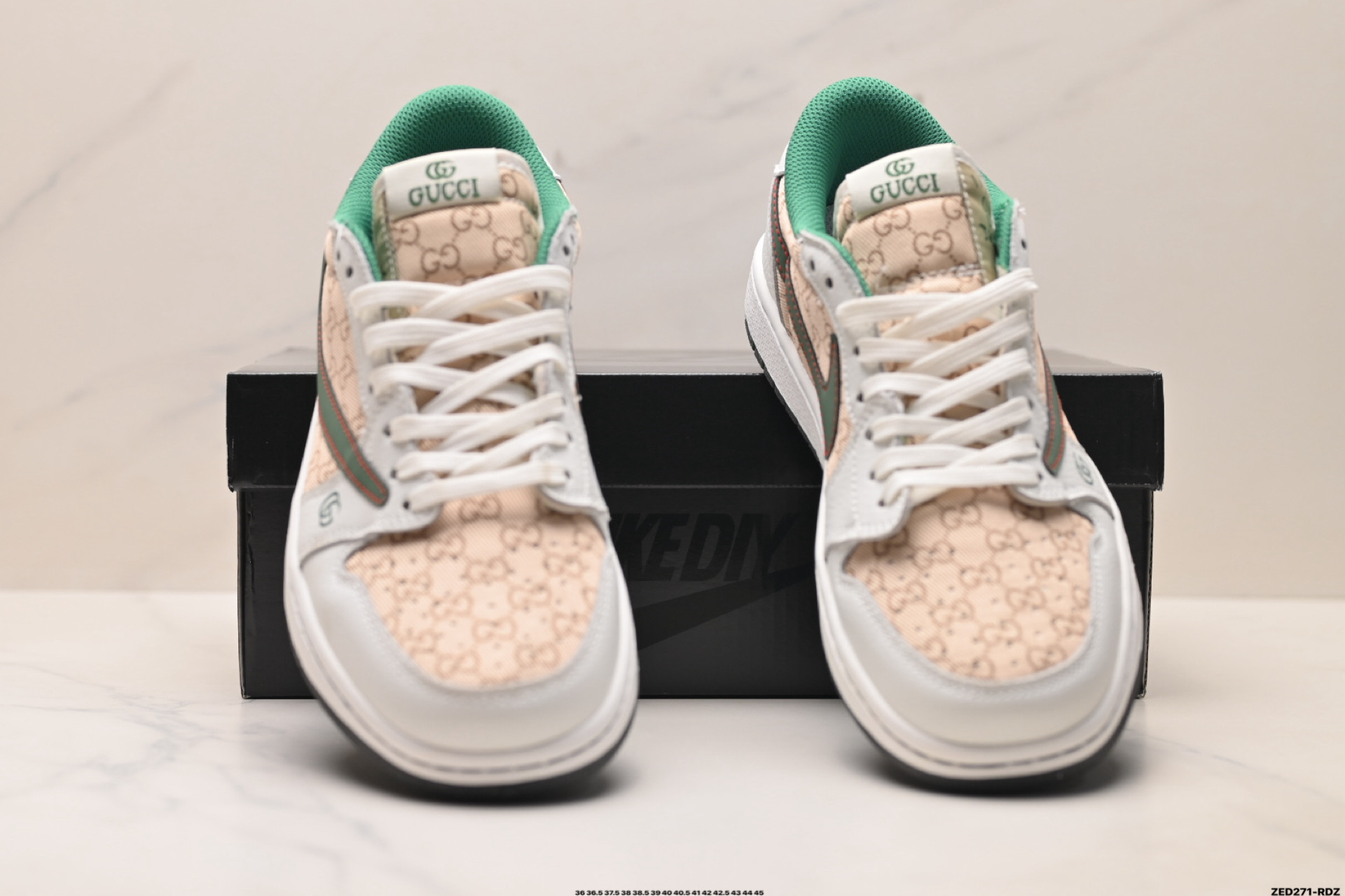 Nike Air Jordan 1 x Travis Scott AJ1倒勾 乔一倒钩 ‘DIY’定制 耐克 低帮文化篮球鞋 DZ5899-003