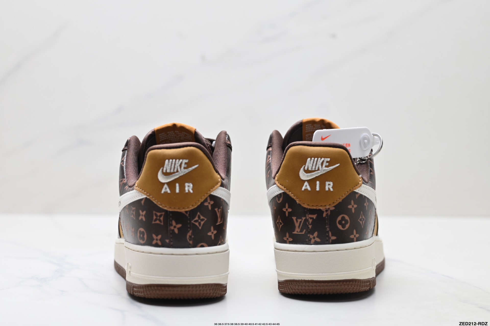 NIKE AIR FORCE 1‘07 XL1979-104