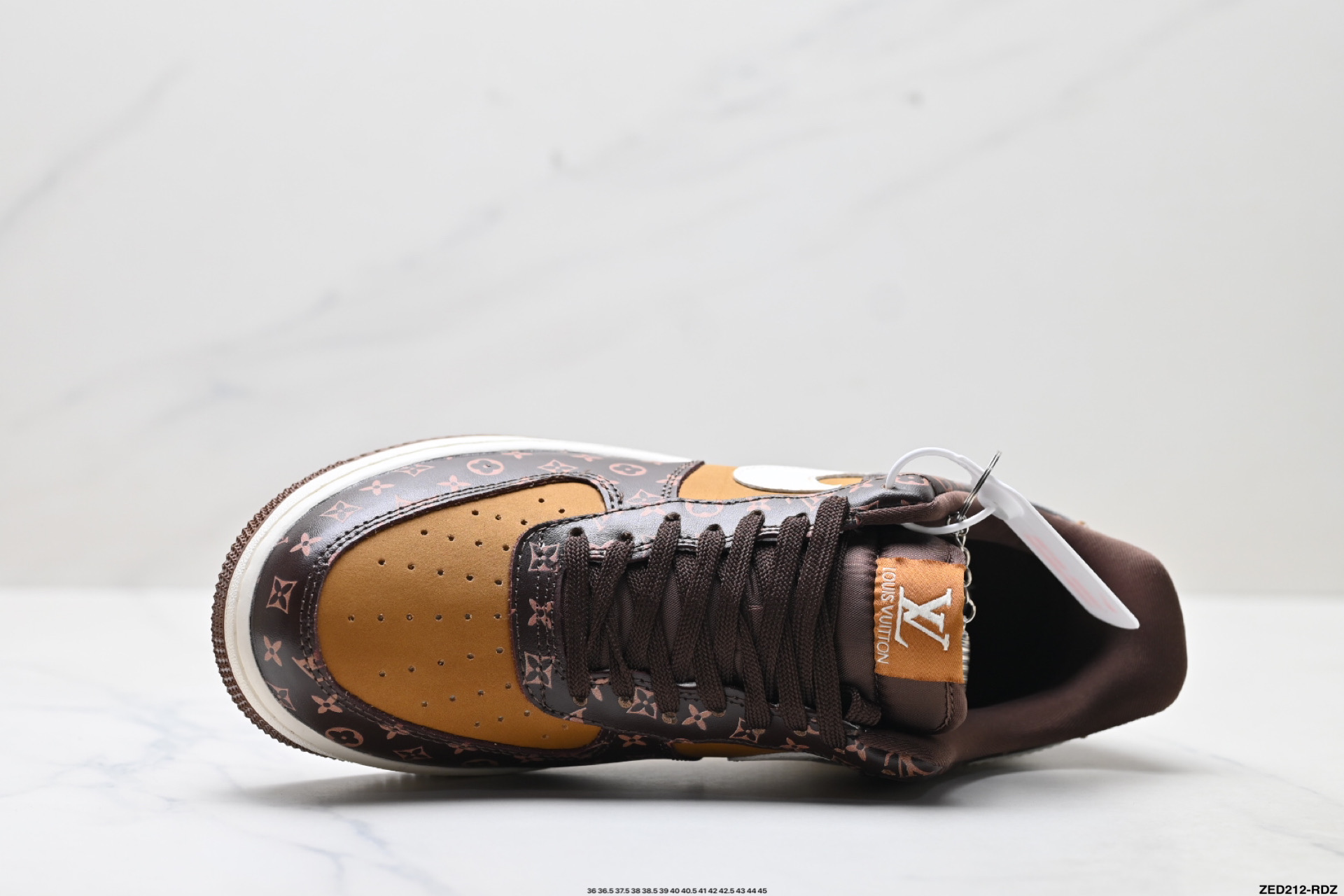 NIKE AIR FORCE 1‘07 XL1979-104