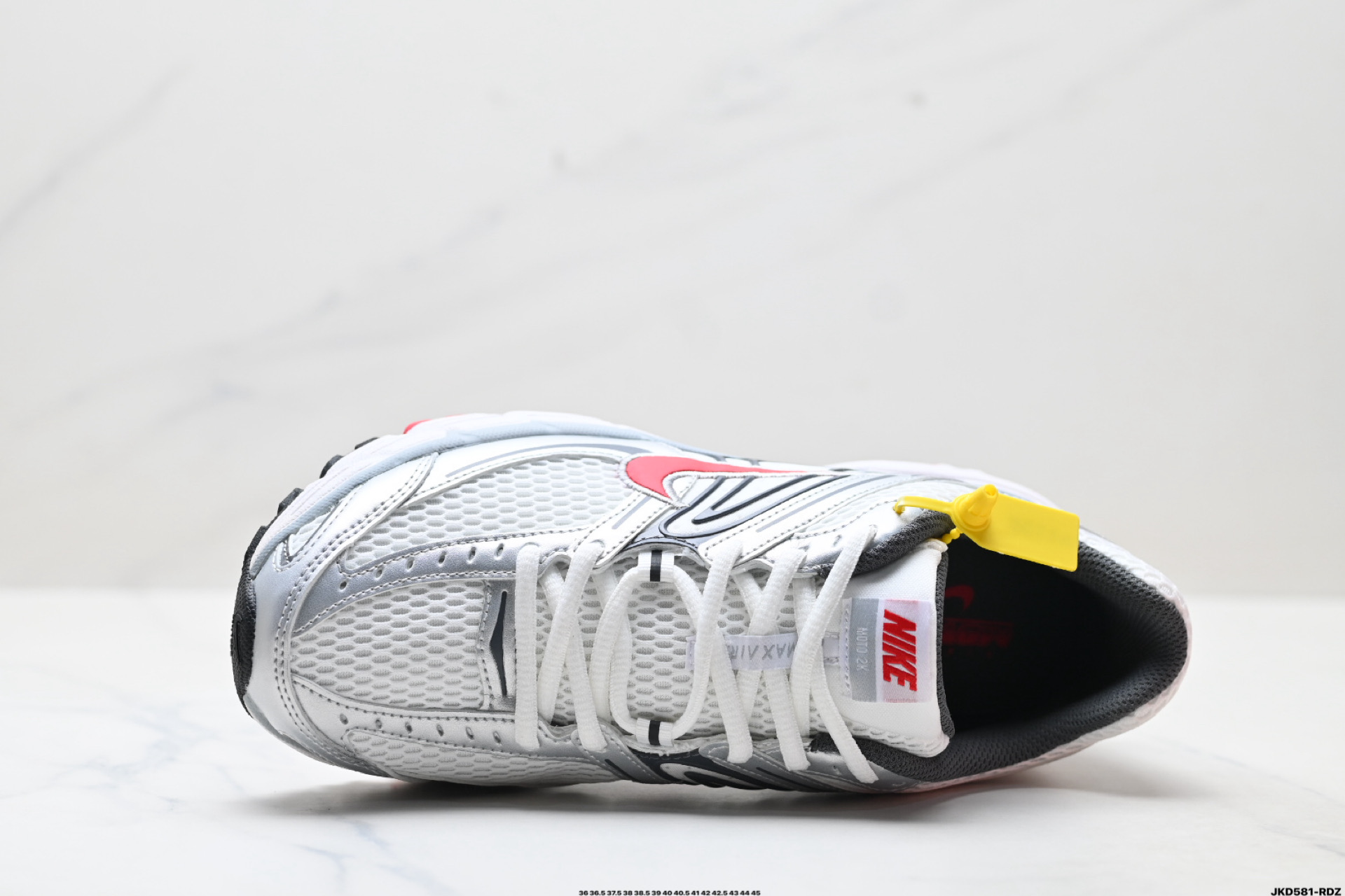 Nike Air Max Moto 2K 耐克 百搭舒适耐磨 低帮跑步鞋 HQ2056-007