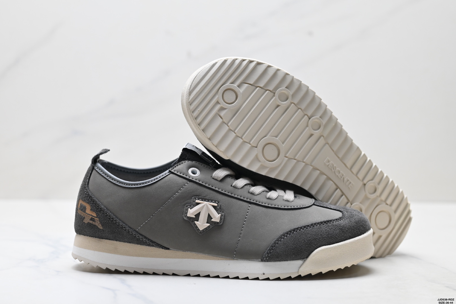 DESCENTE迪桑特CHRON系列男女同款CHRON复古运动休闲鞋帆布鞋 D4231LSN14