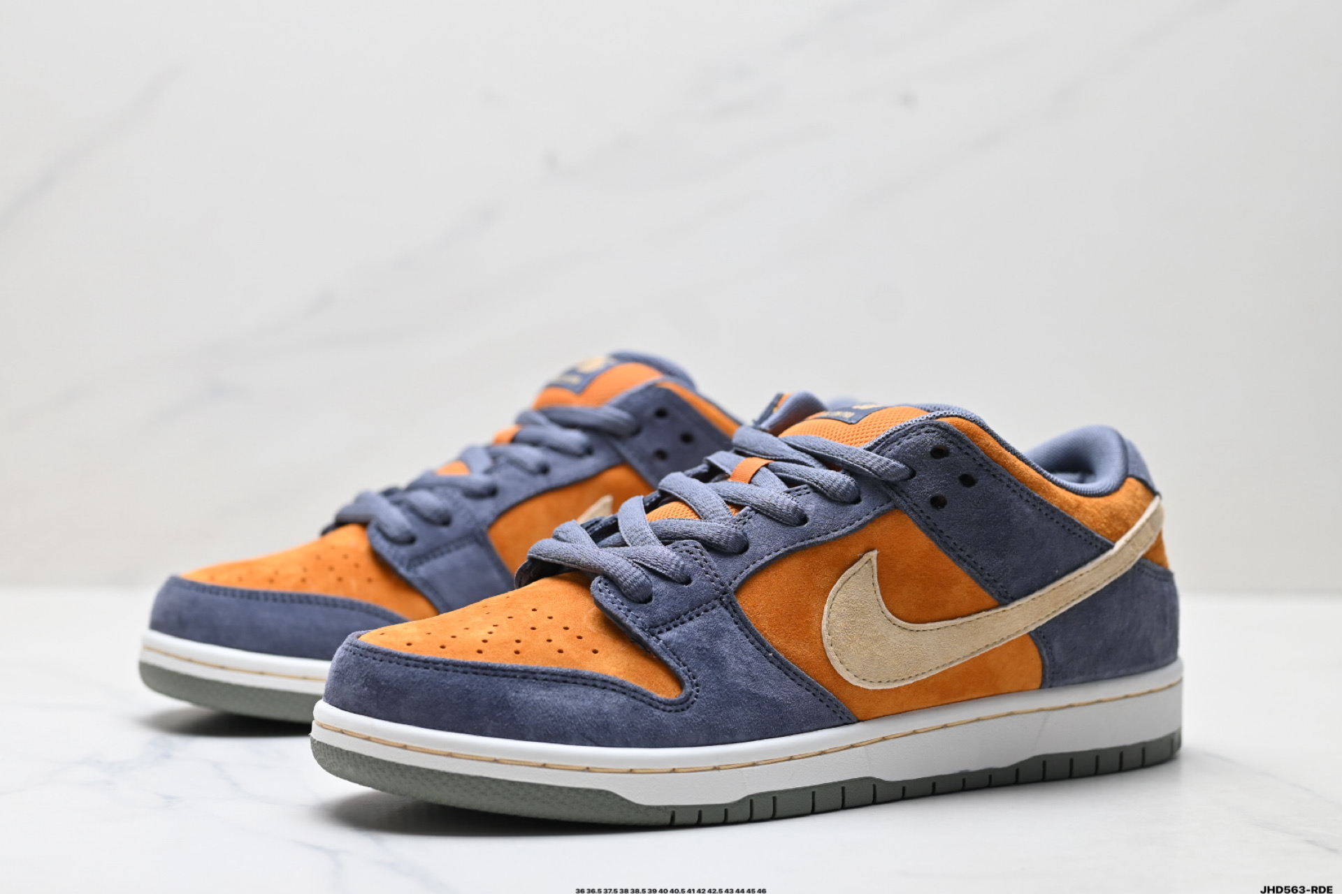 Nike Dunk Low Retro: Estilo Clásico y Comodidad para el Día a Día 5 i1756827068756 2591 0 3