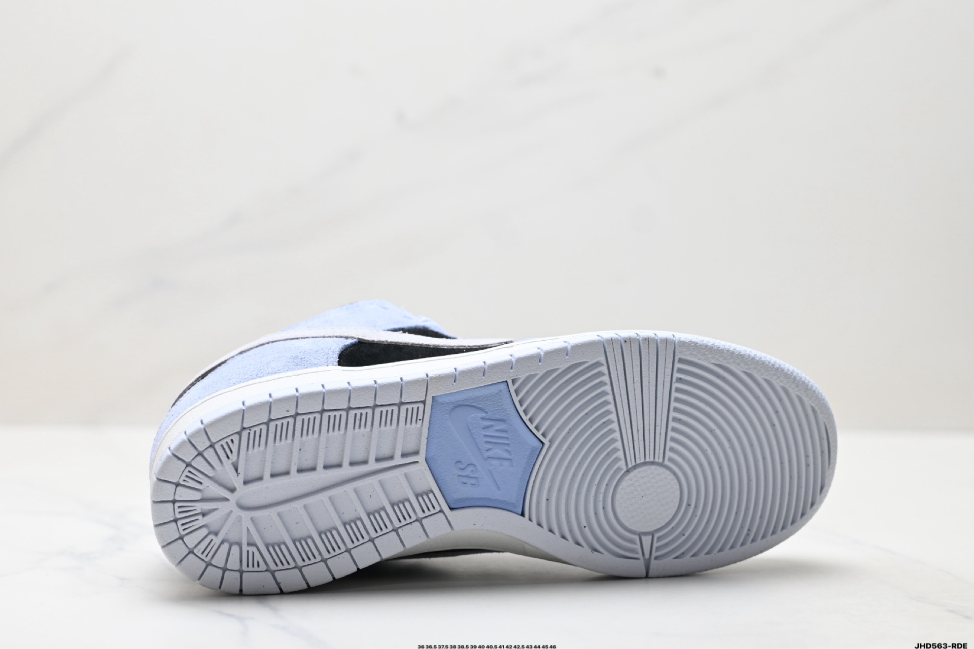 Nike Dunk Low Retro: Zapatillas de Skate Informales y Cómodas para Hombre 10 i1756827080025 1199 0 8