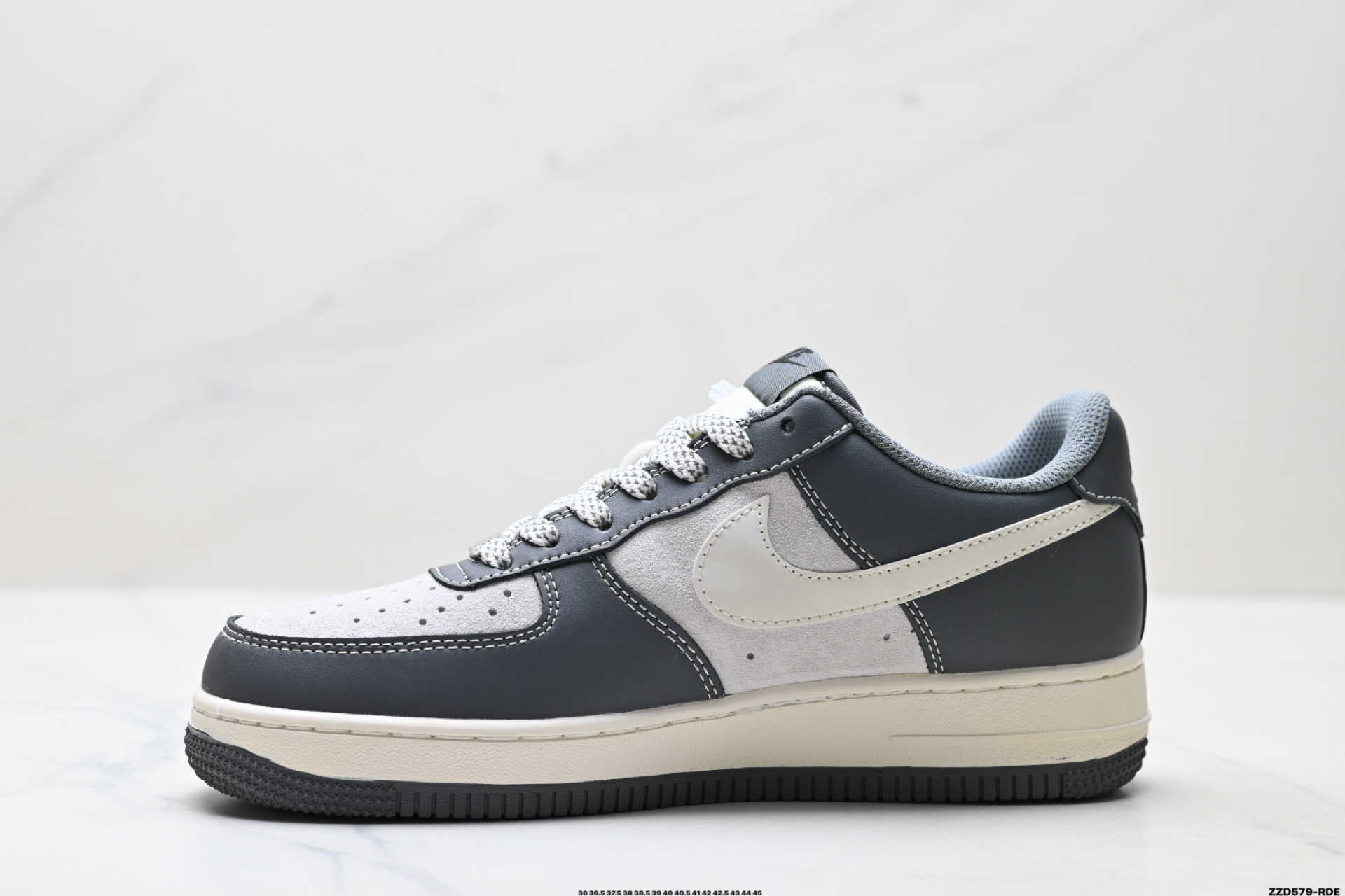 NIKE AIR FORCE 1‘07 LV8 HS8068-048
