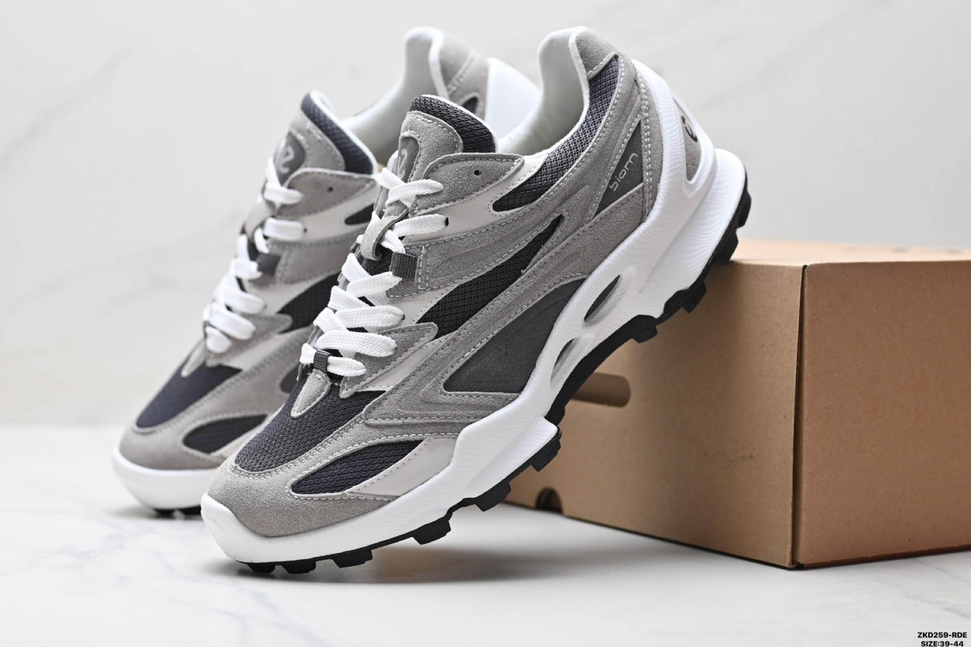 Ecco爱步 BIOM C-TRAIL系列 牛皮 圆头厚底系带 低帮 徒步鞋 803614-510