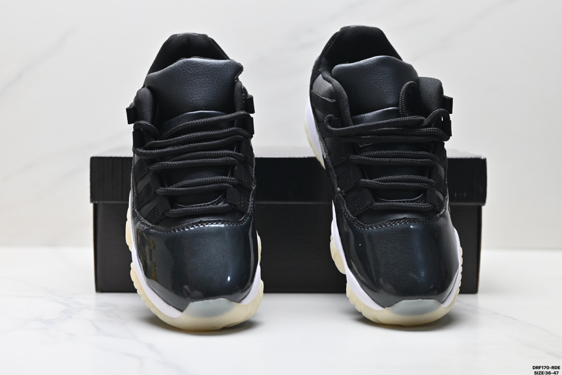💰135
真标✅Nike Air Jordan 11 Retro Concord 耐克 AJ11代迈克尔·乔丹低帮运动文化篮球鞋
货号:528895-003
尺码:36-47
ID:DRF170-RDE