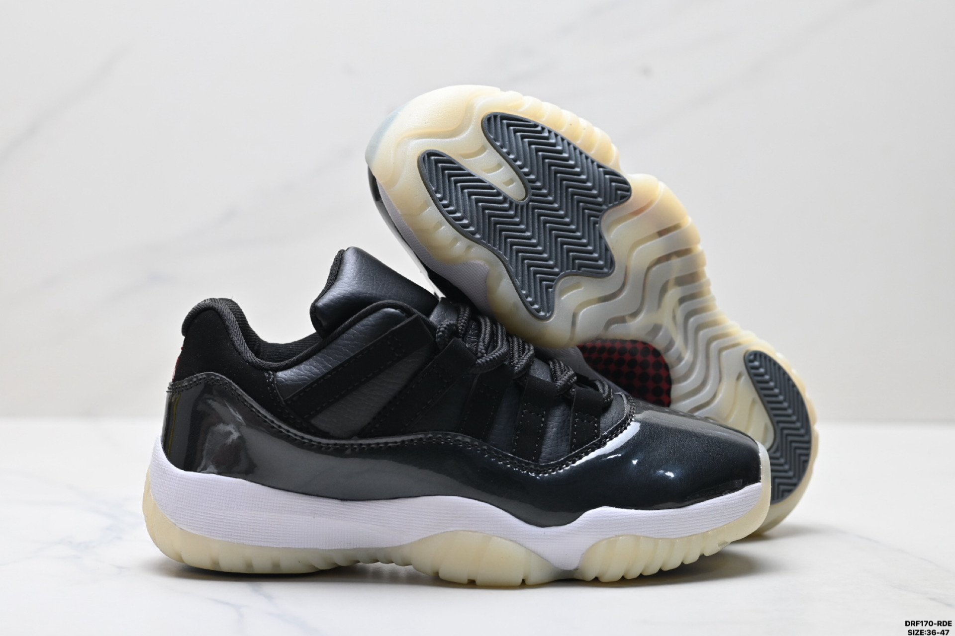 💰135
真标✅Nike Air Jordan 11 Retro Concord 耐克 AJ11代迈克尔·乔丹低帮运动文化篮球鞋
货号:528895-003
尺码:36-47
ID:DRF170-RDE