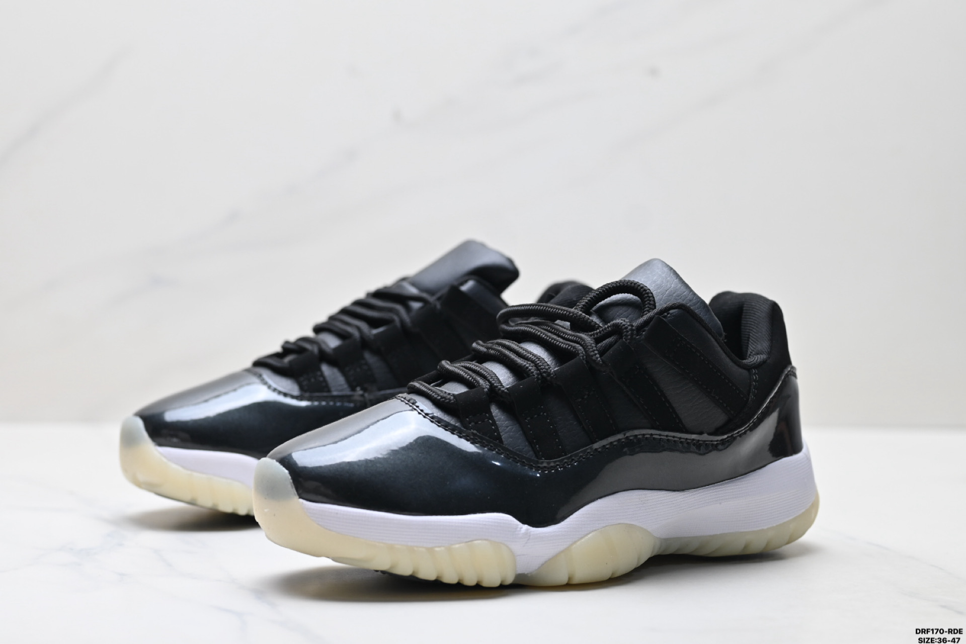 💰135
真标✅Nike Air Jordan 11 Retro Concord 耐克 AJ11代迈克尔·乔丹低帮运动文化篮球鞋
货号:528895-003
尺码:36-47
ID:DRF170-RDE