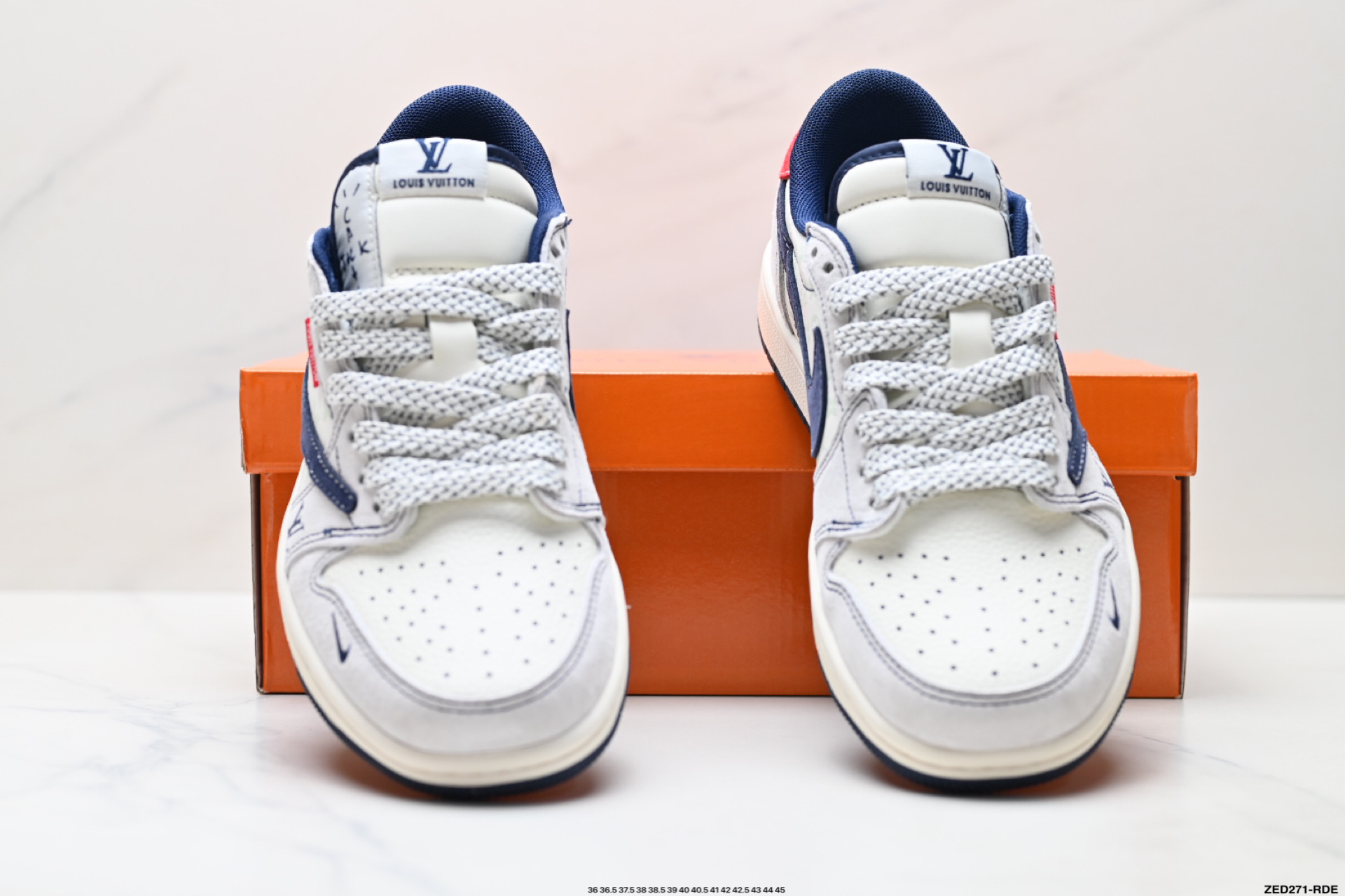 Nike Air Jordan 1 x Travis Scott AJ1倒勾 乔一倒钩 ‘DIY’定制 耐克 低帮文化篮球鞋 CX5050-Y15