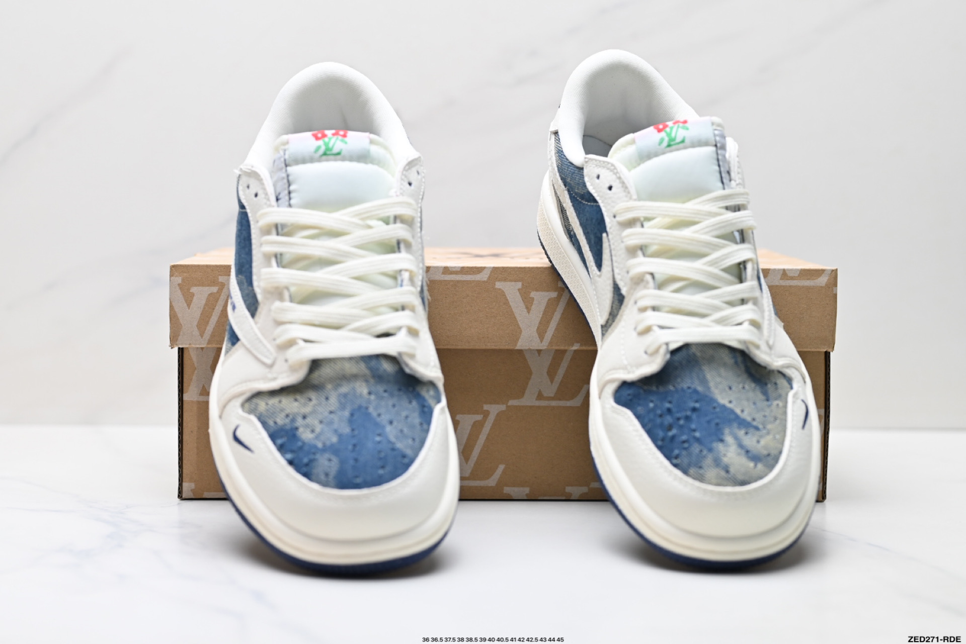 Nike Air Jordan 1 x Travis Scott AJ1倒勾 乔一倒钩 ‘DIY’定制 耐克 低帮文化篮球鞋 LD2028-044