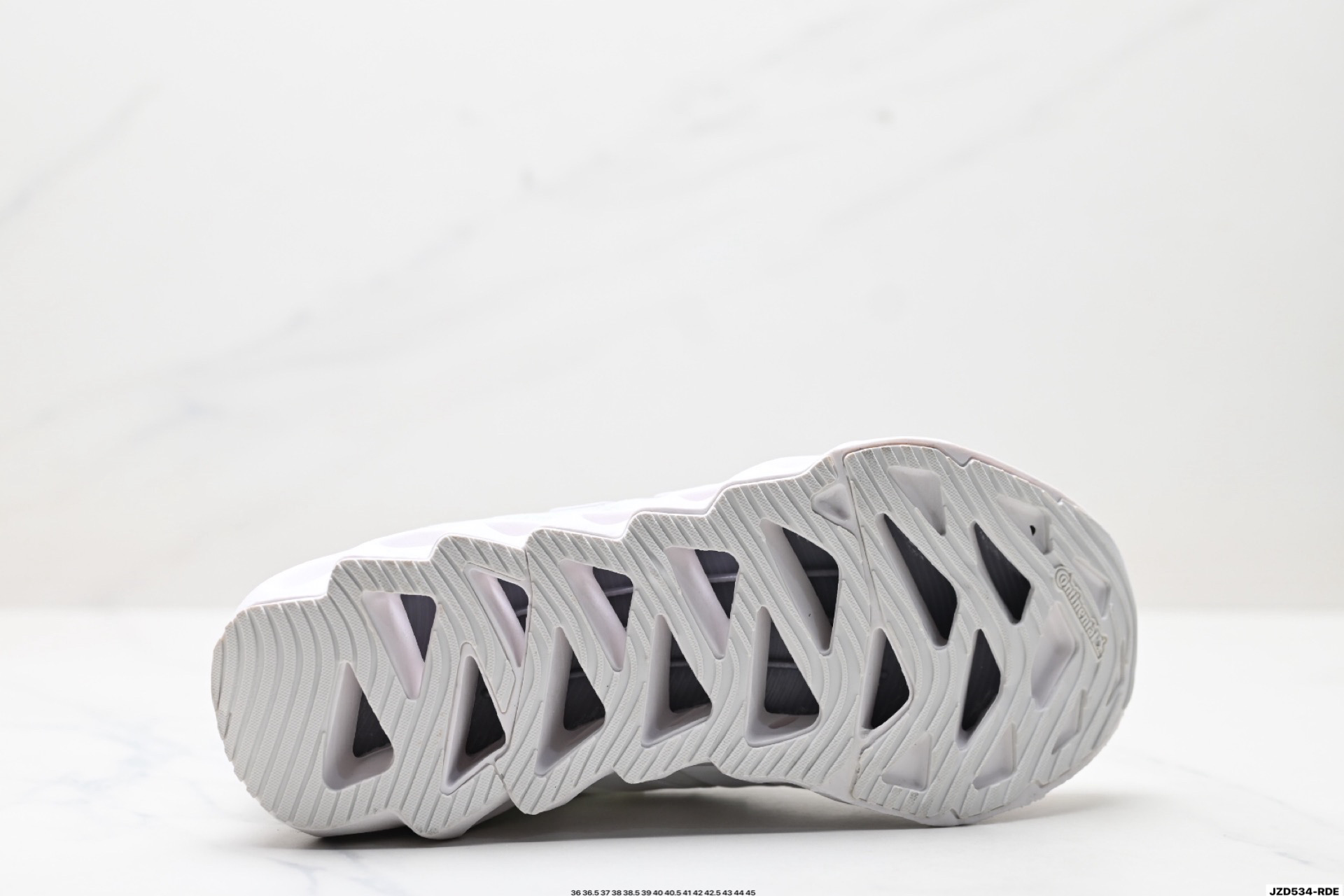 Adidas Switch Low 阿尔法系列 阿迪达斯 休闲运动套脚慢跑鞋 FZ5621