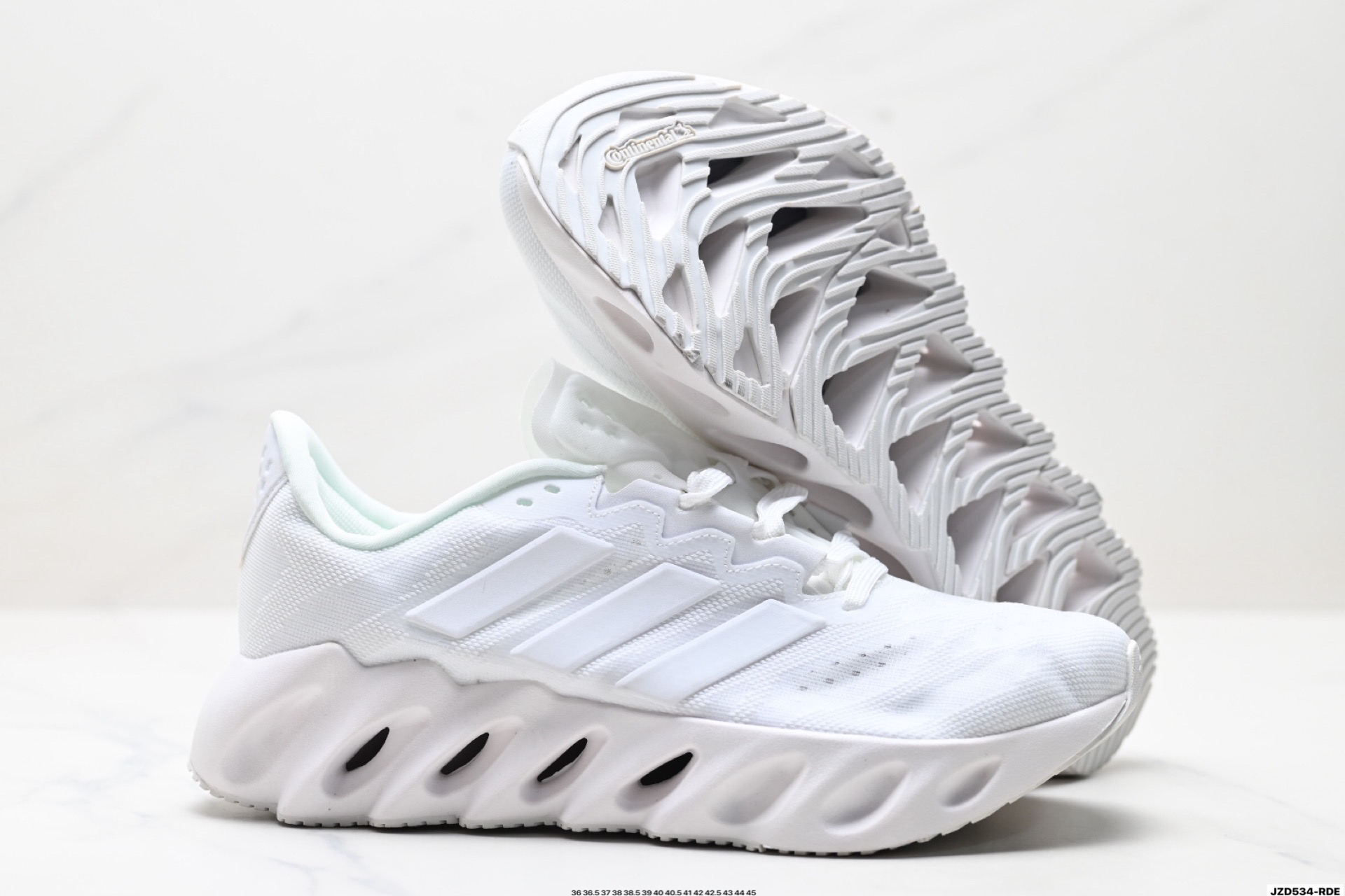 Adidas Switch Low 阿尔法系列 阿迪达斯 休闲运动套脚慢跑鞋 FZ5621