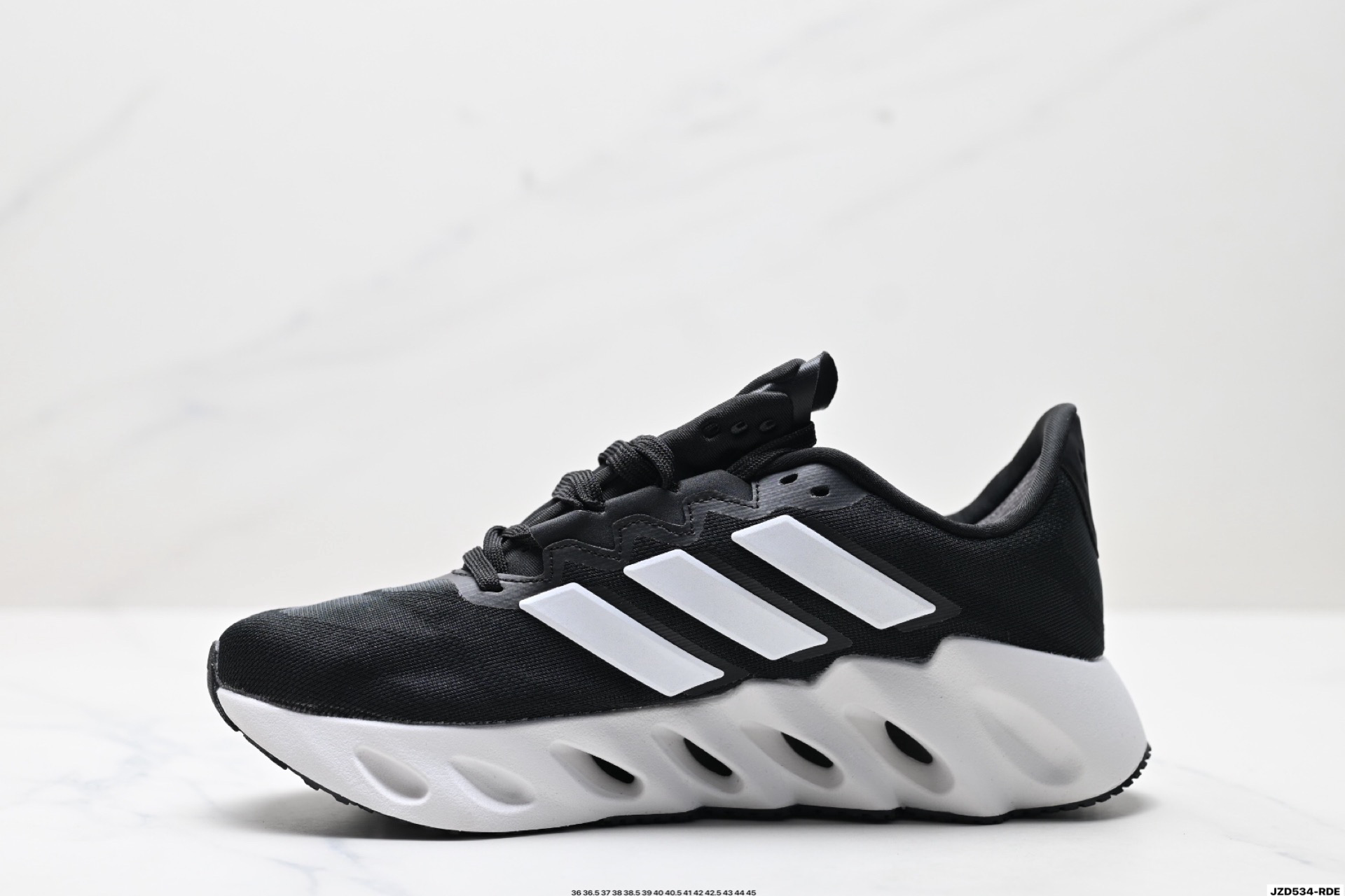 Adidas Switch Low FZ5621 Zapatillas de Running y Casual para Hombre y Mujer 4 i1756885611902 7226 0 2