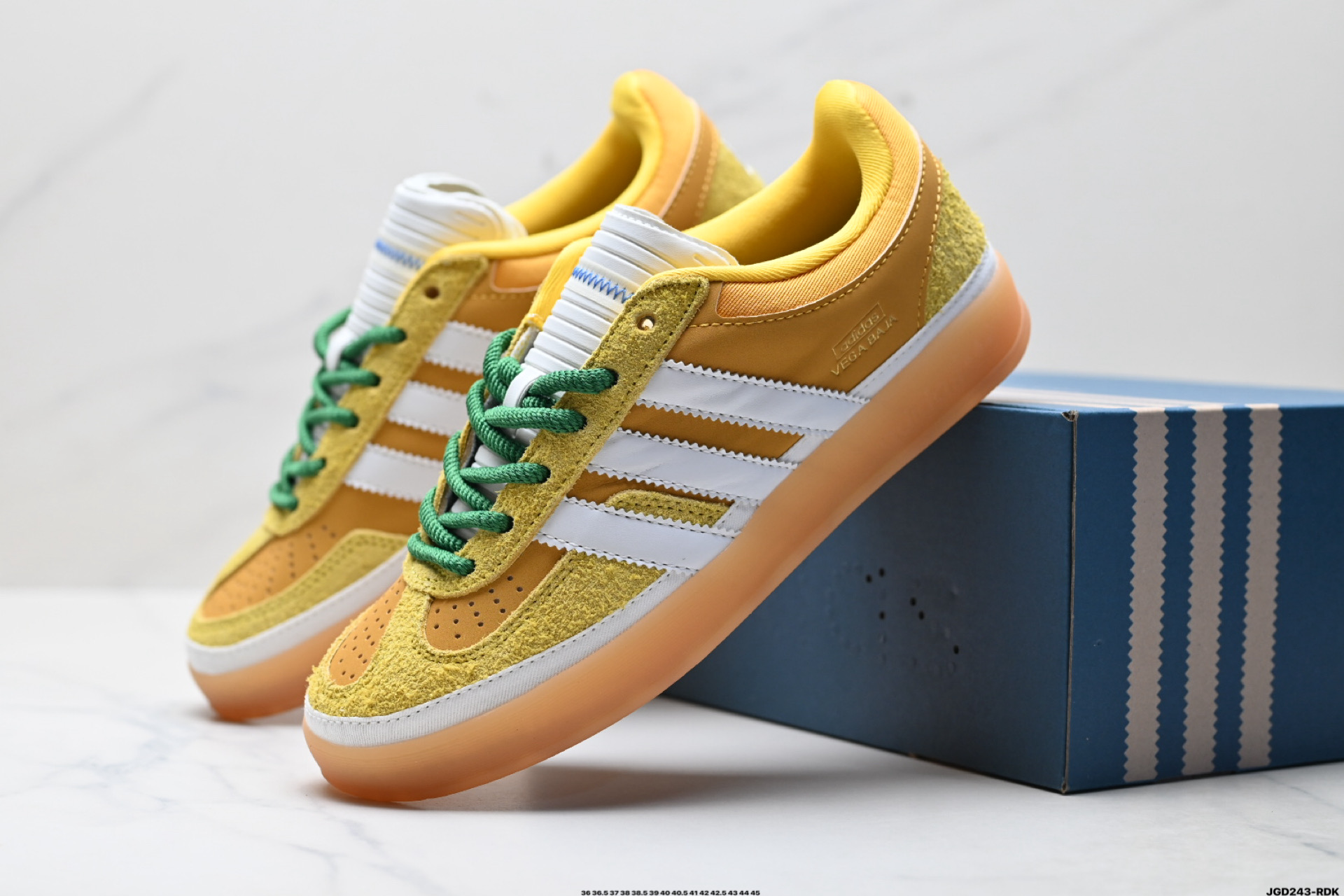 Bad Bunny x Adidas Originals Gazelle INdoor 三叶草休闲防滑耐磨低帮板鞋 JS5051