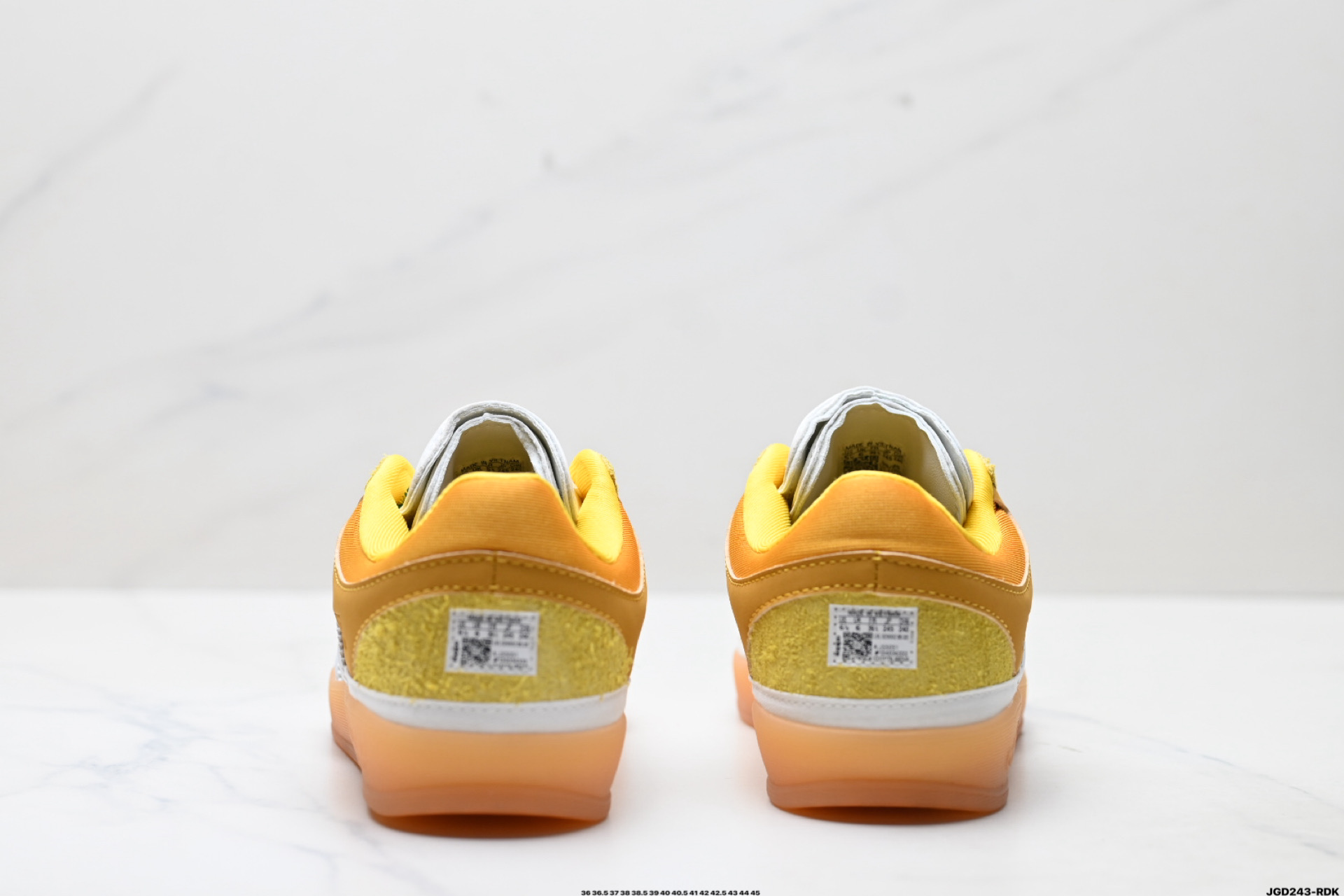 Bad Bunny x Adidas Originals Gazelle INdoor 三叶草休闲防滑耐磨低帮板鞋 JS5051