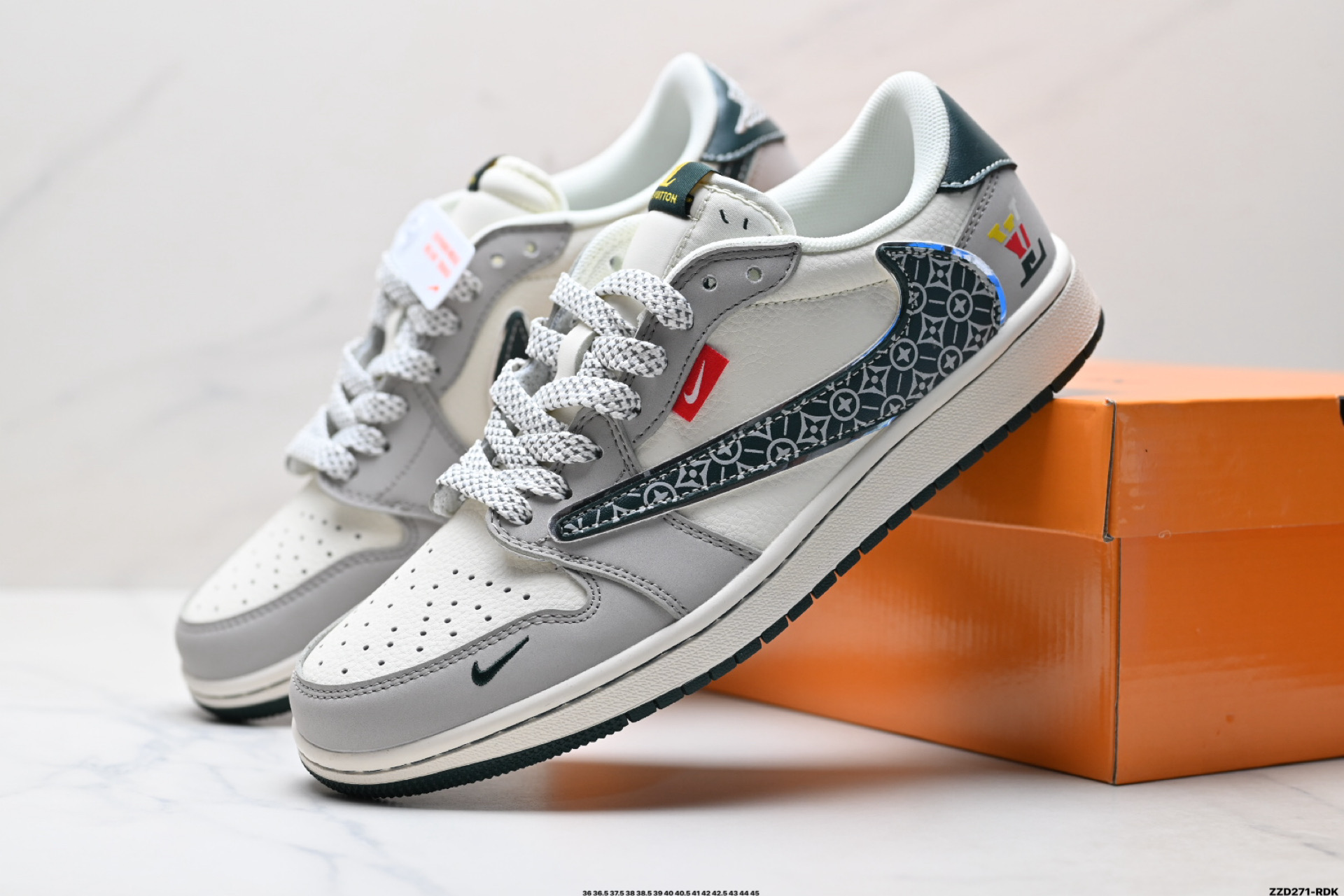 Nike Air Jordan 1 x Travis Scott AJ1倒勾 乔一倒钩 ‘DIY’定制 耐克 低帮文化篮球鞋 HS8068-041