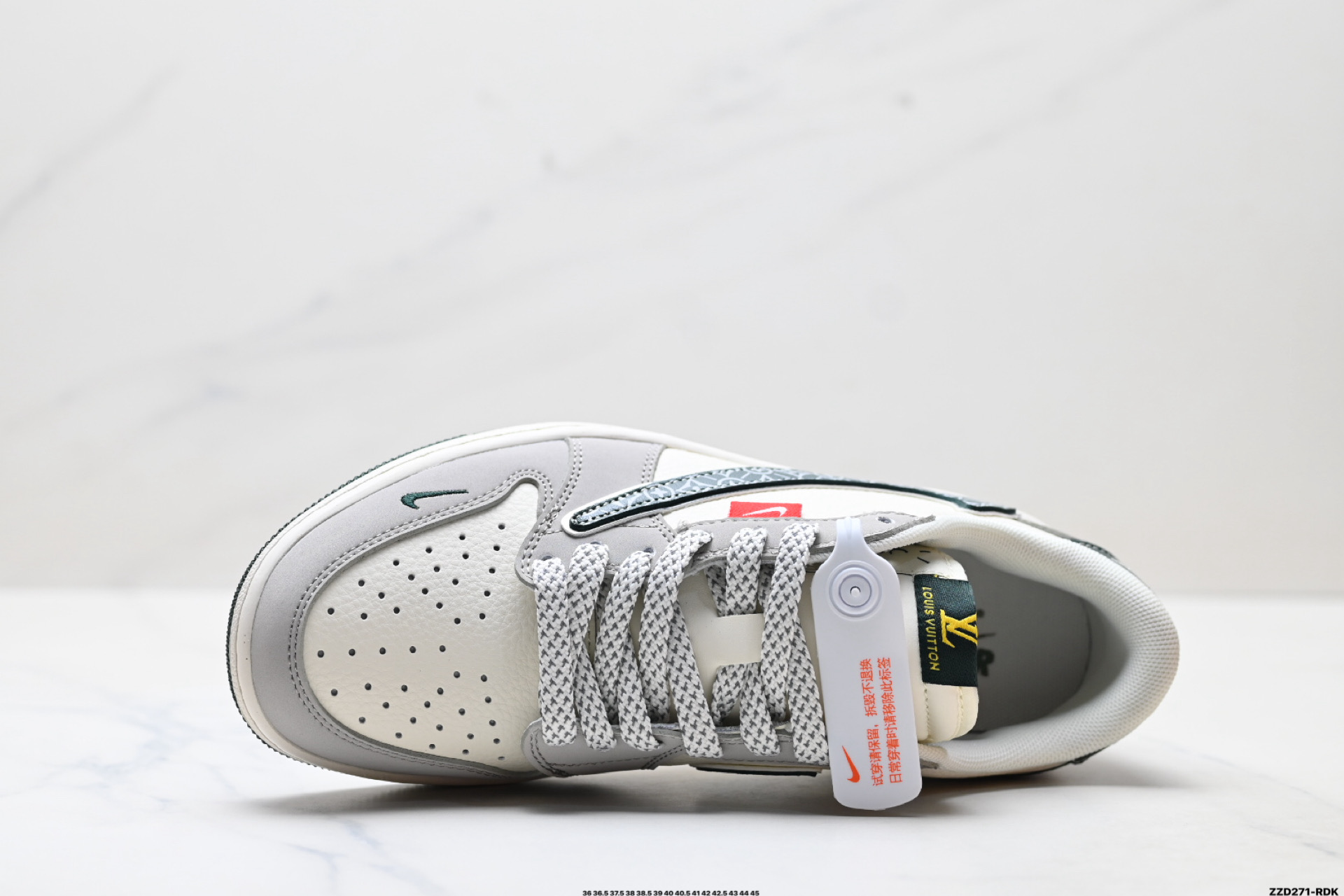 Nike Air Jordan 1 x Travis Scott AJ1倒勾 乔一倒钩 ‘DIY’定制 耐克 低帮文化篮球鞋 HS8068-041