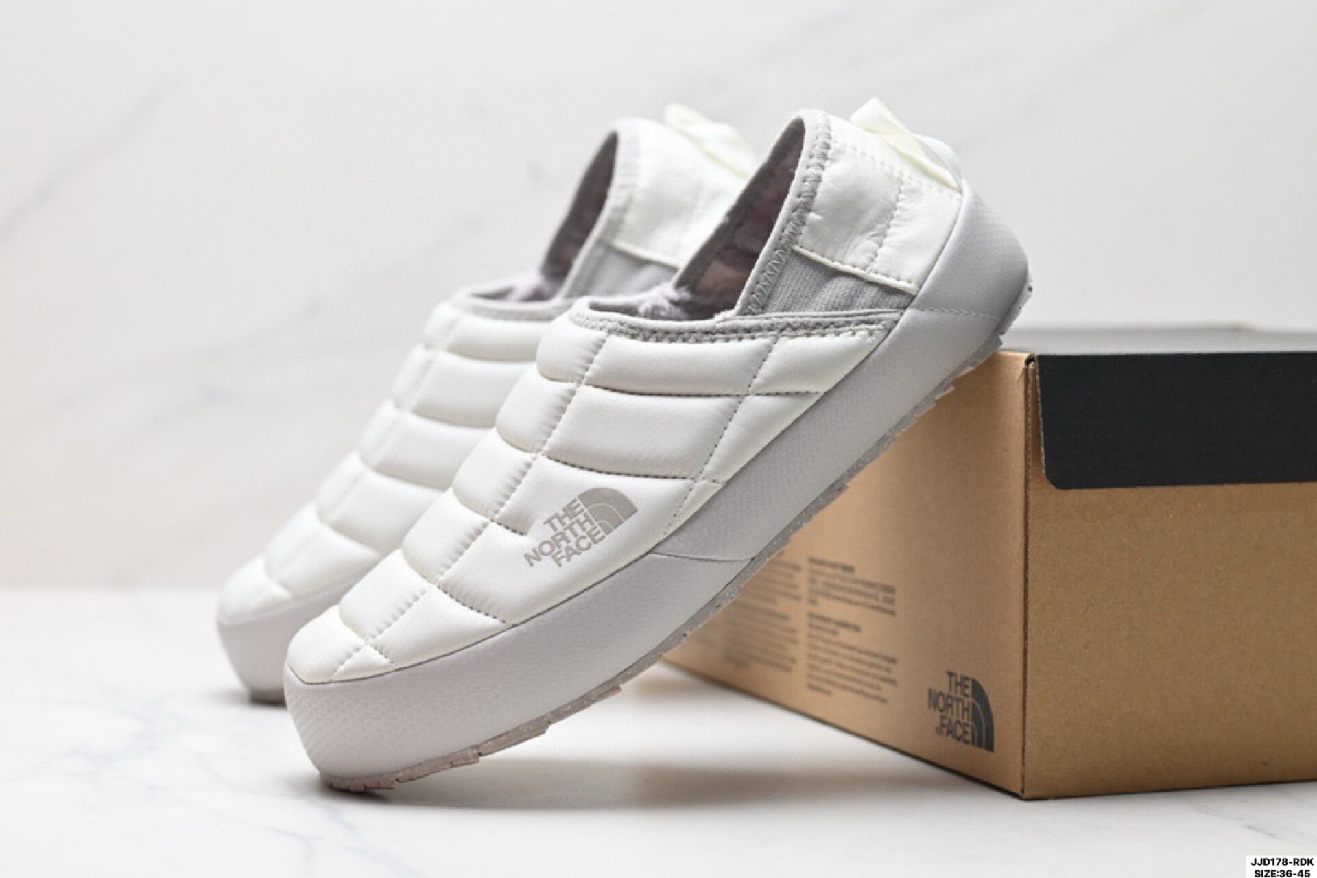 北面 THE NORTH FACE Thermoball Traction 舒适耐磨 減震耐磨 低帮 户外功能鞋 NFOA3UZN-KY4