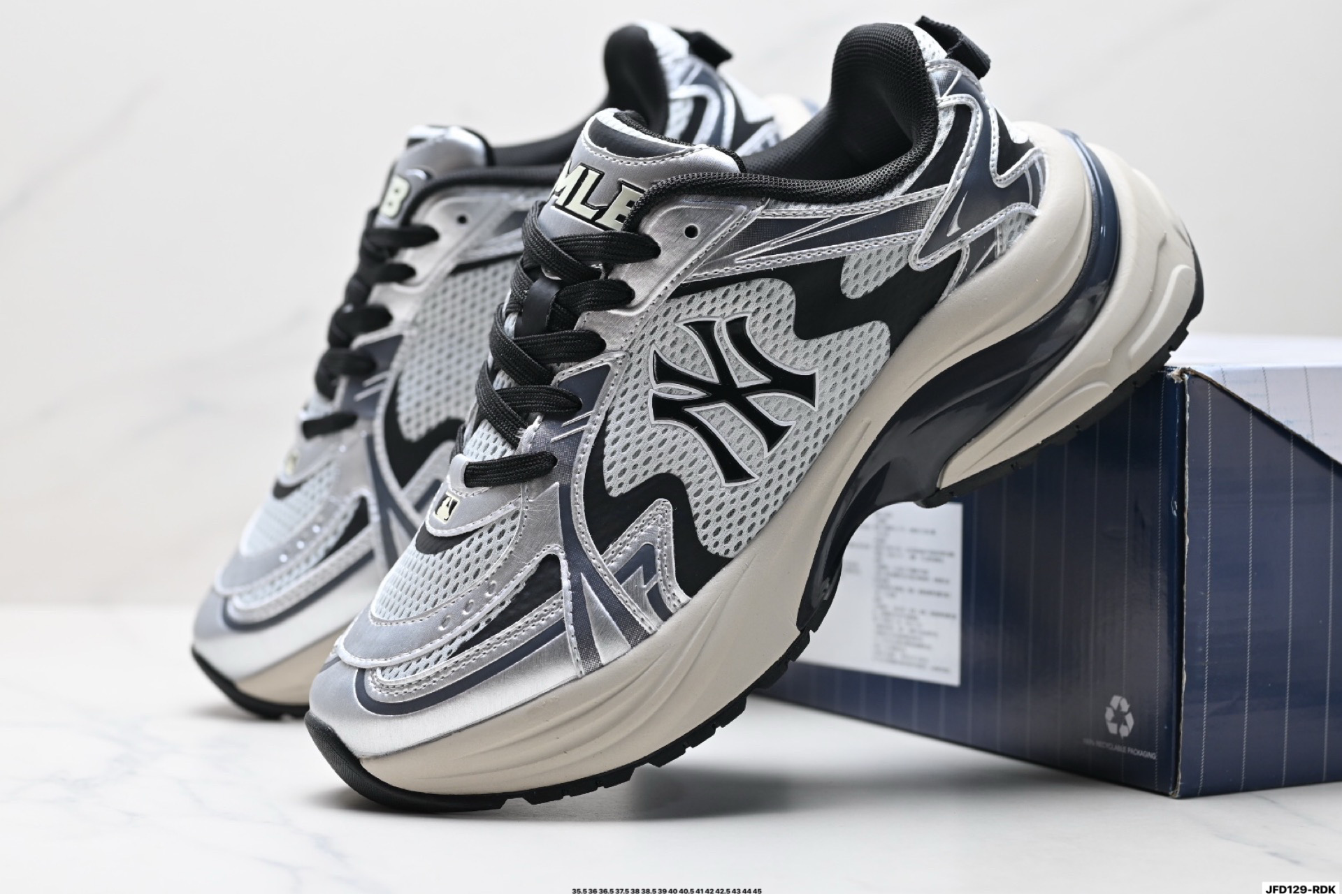 MLB New York Yankees Curve Runner 舒适百搭 防滑耐磨 低帮 流浪鞋跑步鞋 3ARNSPL4N