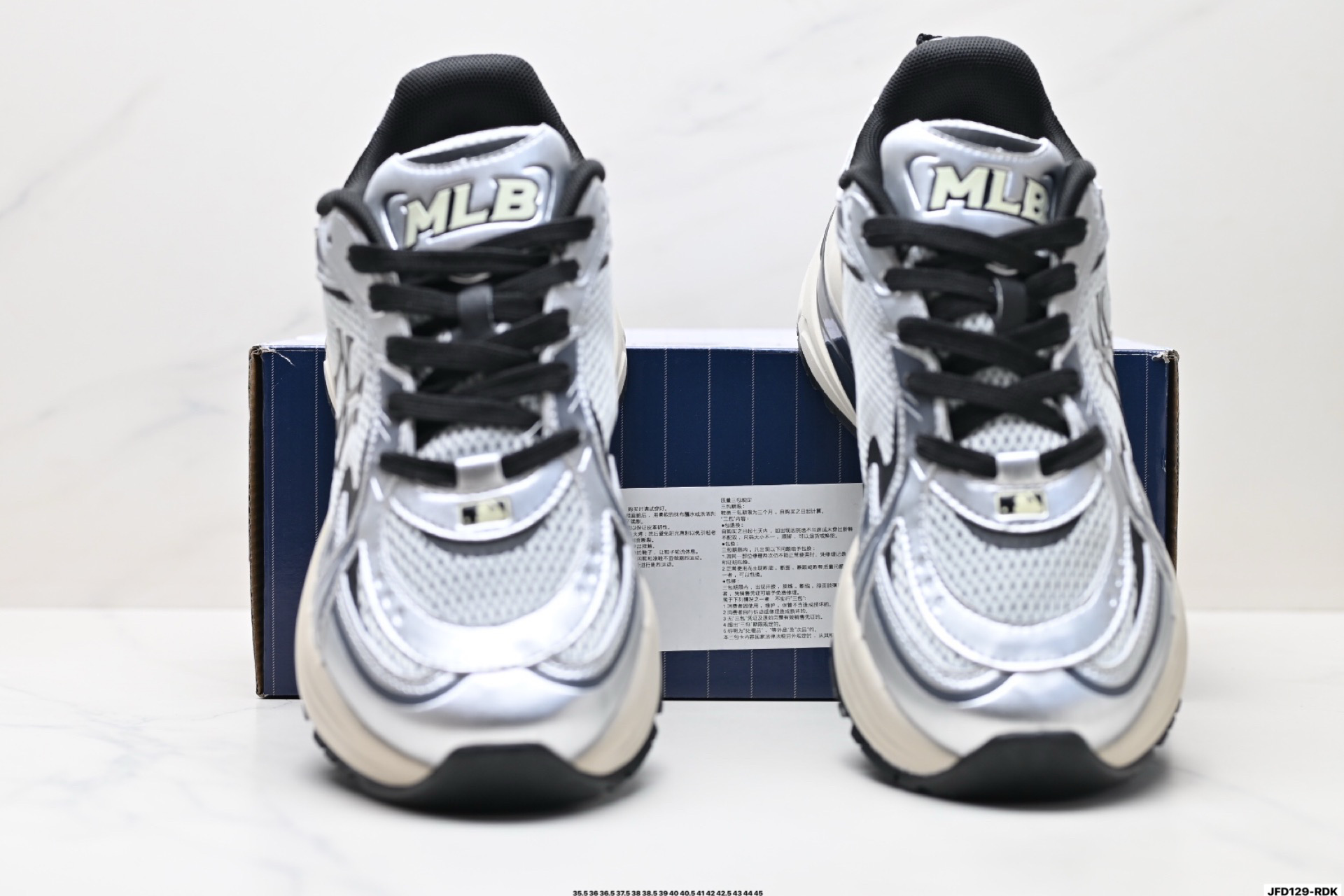 MLB New York Yankees Curve Runner 舒适百搭 防滑耐磨 低帮 流浪鞋跑步鞋 3ARNSPL4N