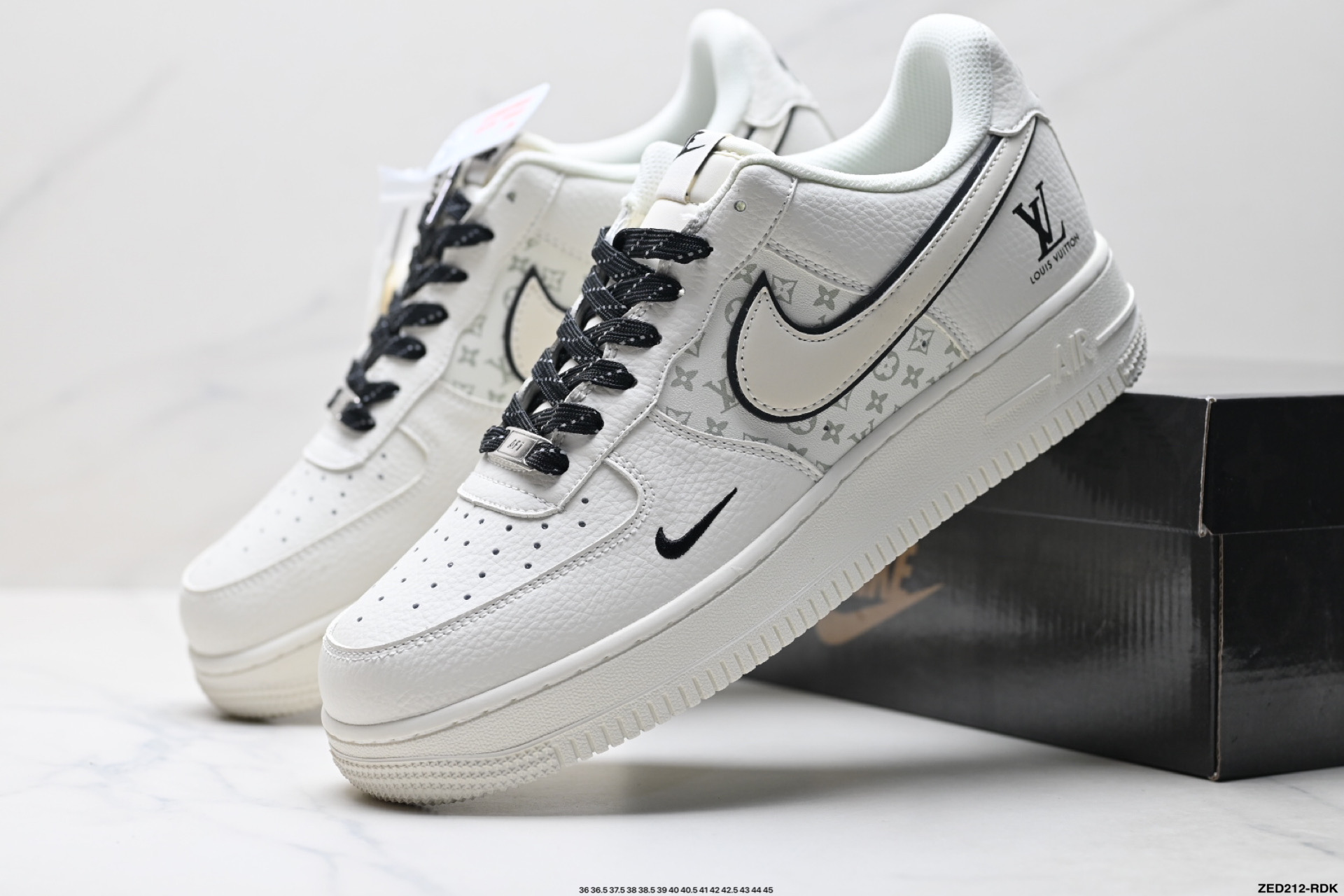 NIKE AIR FORCE 1‘07 WB CS5288-035
