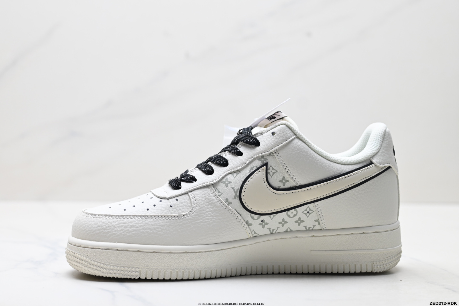 NIKE AIR FORCE 1‘07 WB CS5288-035