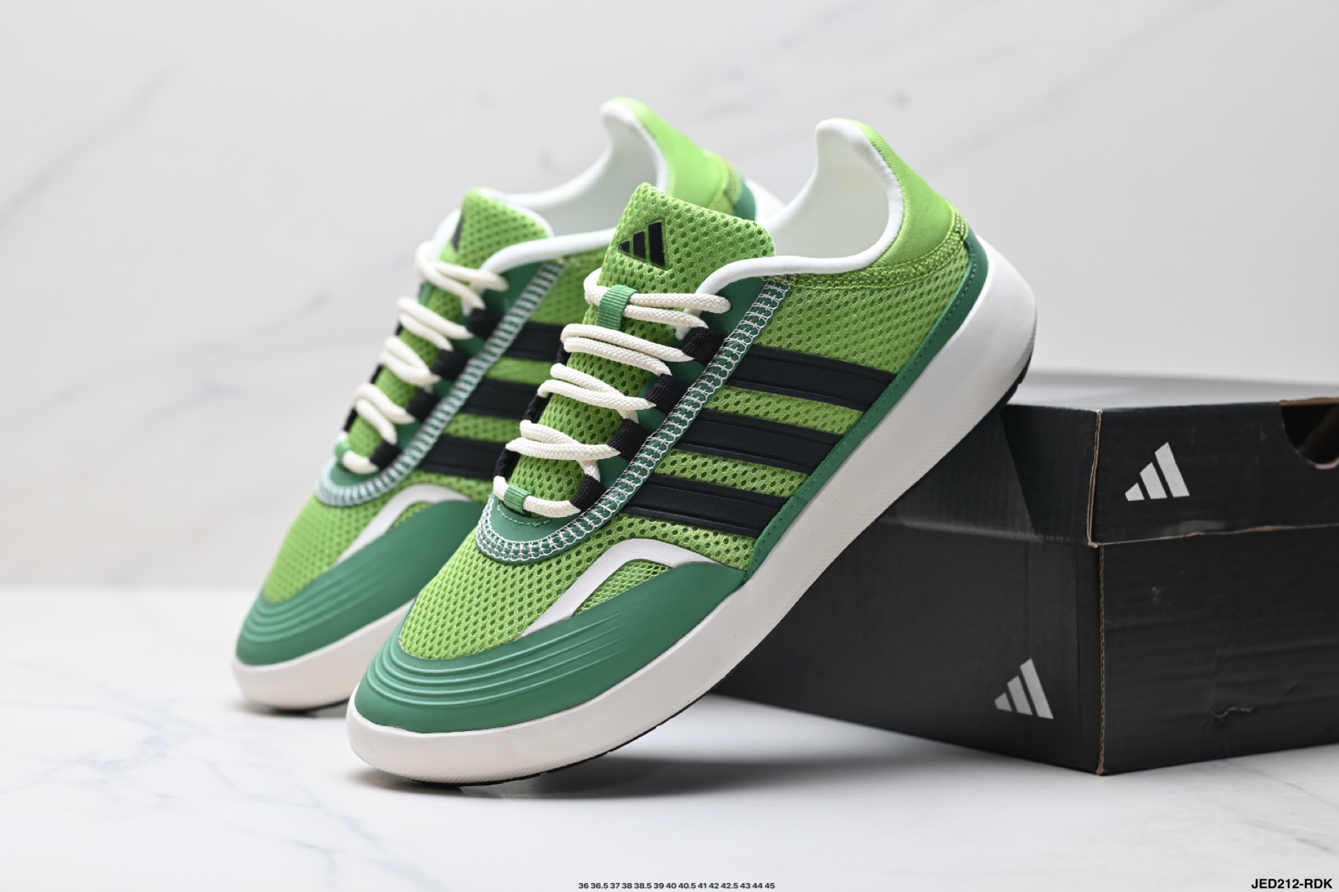 Adidas Roamboat 舒适百搭 织物耐磨 低帮 阿迪达斯 休闲跑步鞋 JH9756