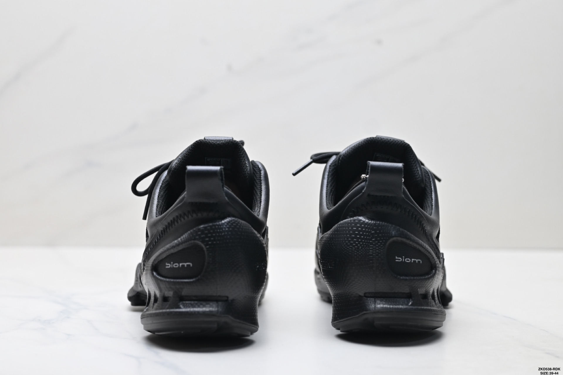 Ecco爱步 BIOM C-TRAIL系列 牛皮 圆头厚底系带 低帮 徒步鞋 803614-510