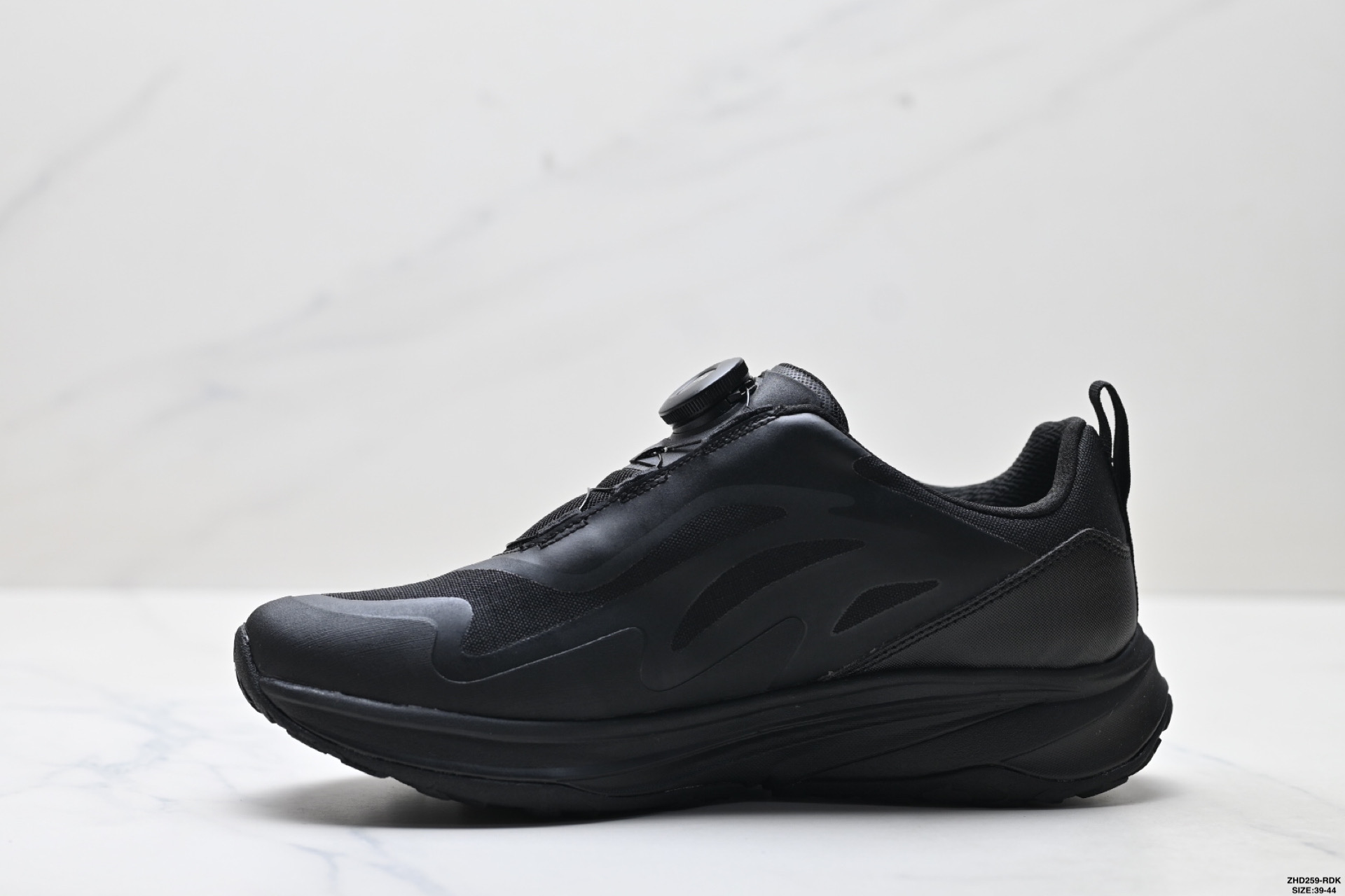 DESCENTE迪桑特ENERZITE男款EASE WIRE透气运动跑鞋 D5131RRN02