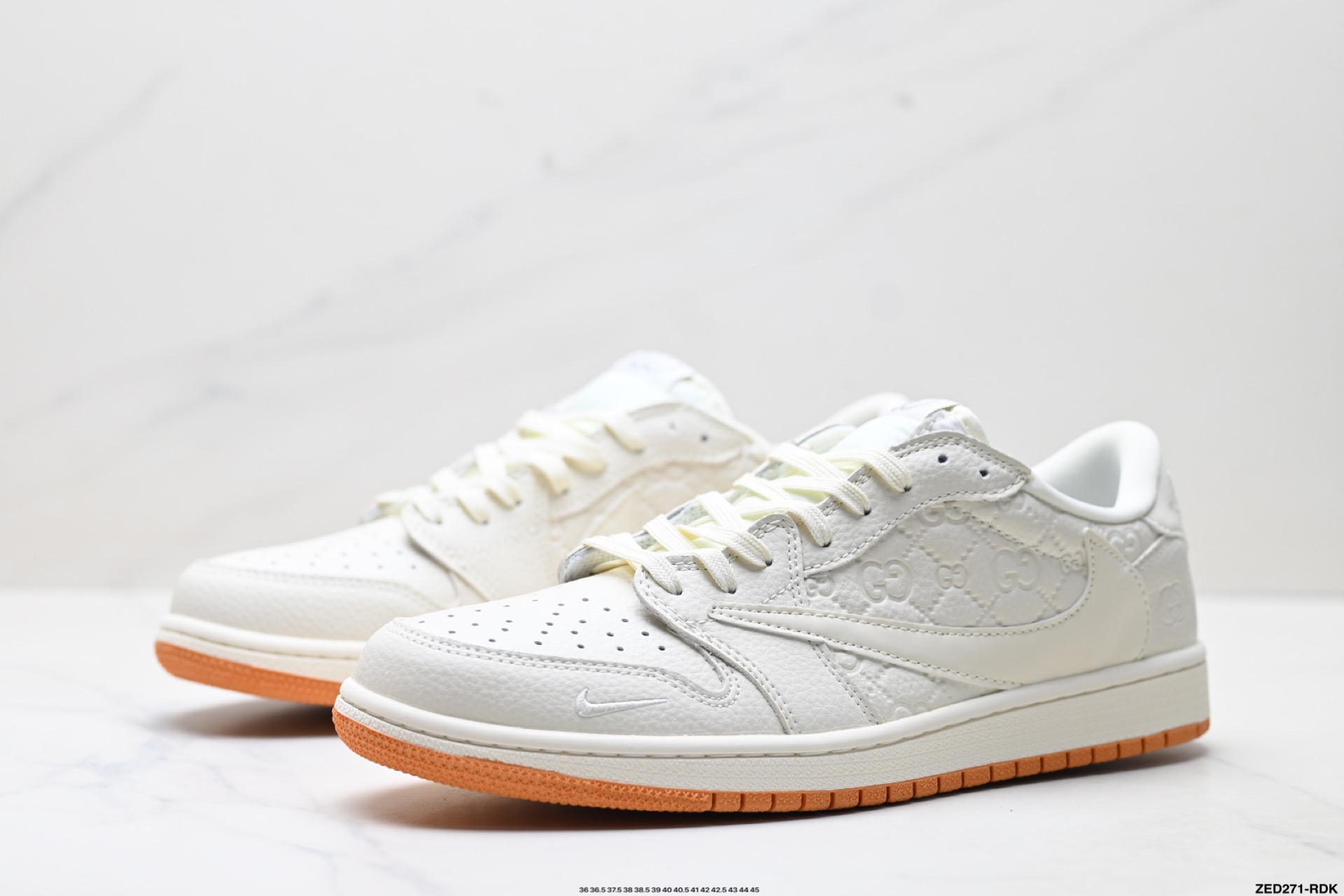 Nike Air Jordan 1 x Travis Scott AJ1倒勾 乔一倒钩 ‘DIY’定制 耐克 低帮文化篮球鞋 LD2028-049