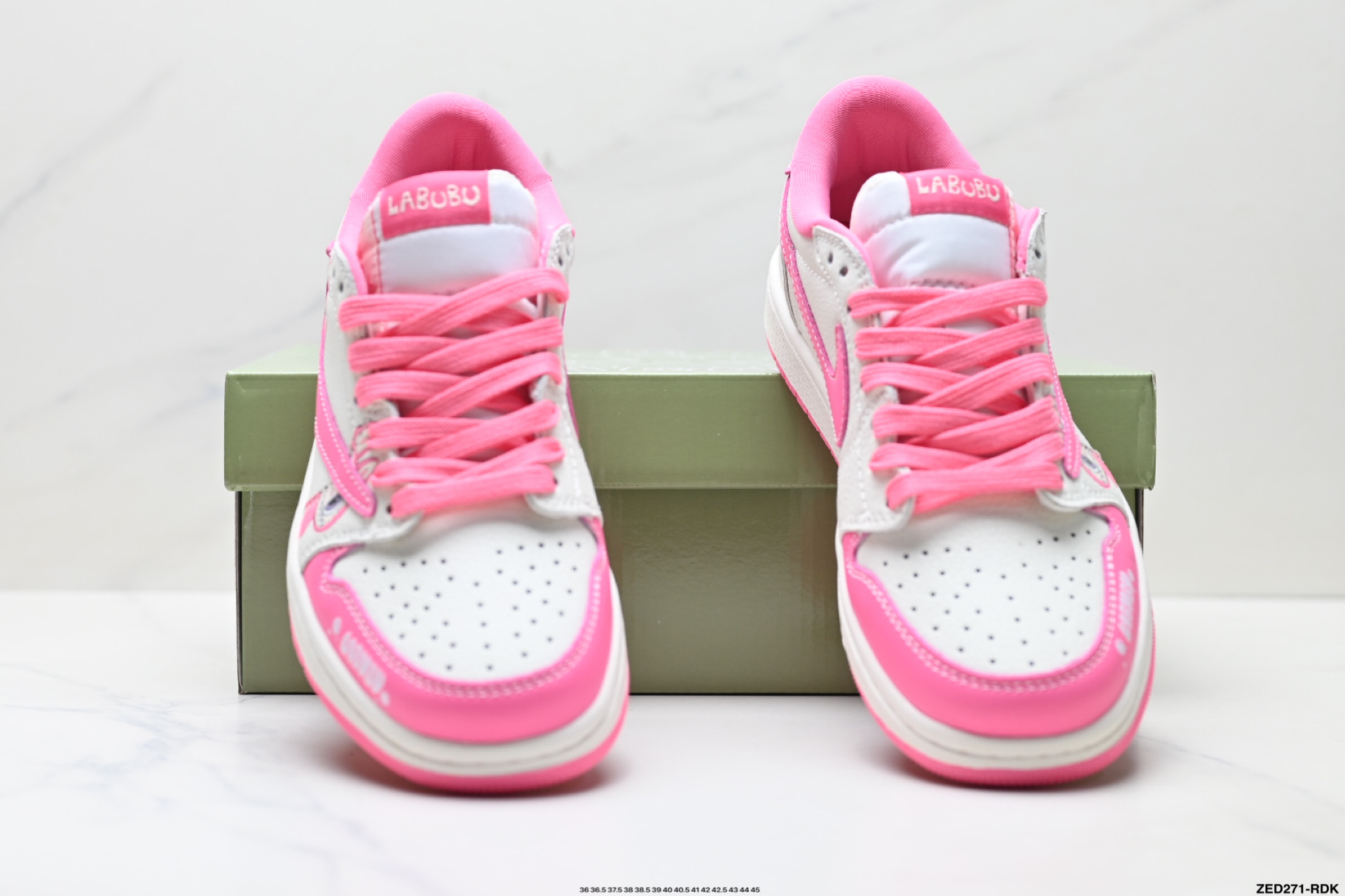 Nike Air Jordan 1 x Travis Scott AJ1倒勾 乔一倒钩 ‘DIY’定制 耐克 低帮文化篮球鞋 JW1188-162