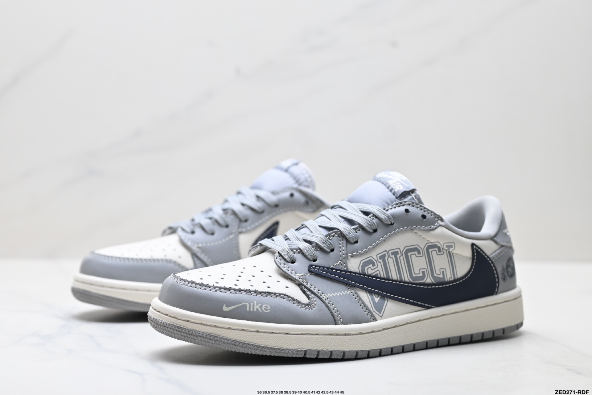 Nike Air Jordan 1 x Travis Scott AJ1倒勾 乔一倒钩 ‘DIY’定制 耐克 低帮文化篮球鞋 LD2025-023