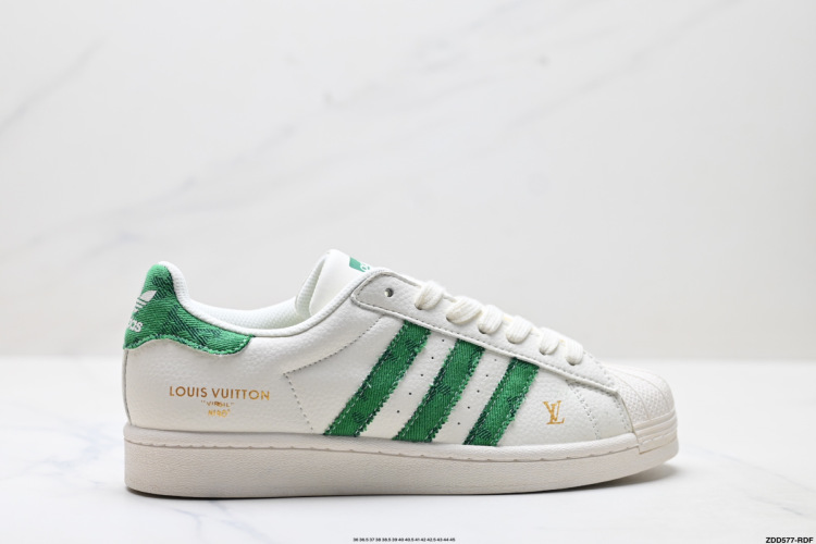 Adidas Superstar x Louis Vuitton: Zapatillas Casuales Clásicas y Versátiles 15 Adidas Superstar x Louis Vuitton: Zapatillas Casuales Clásicas y Versátiles