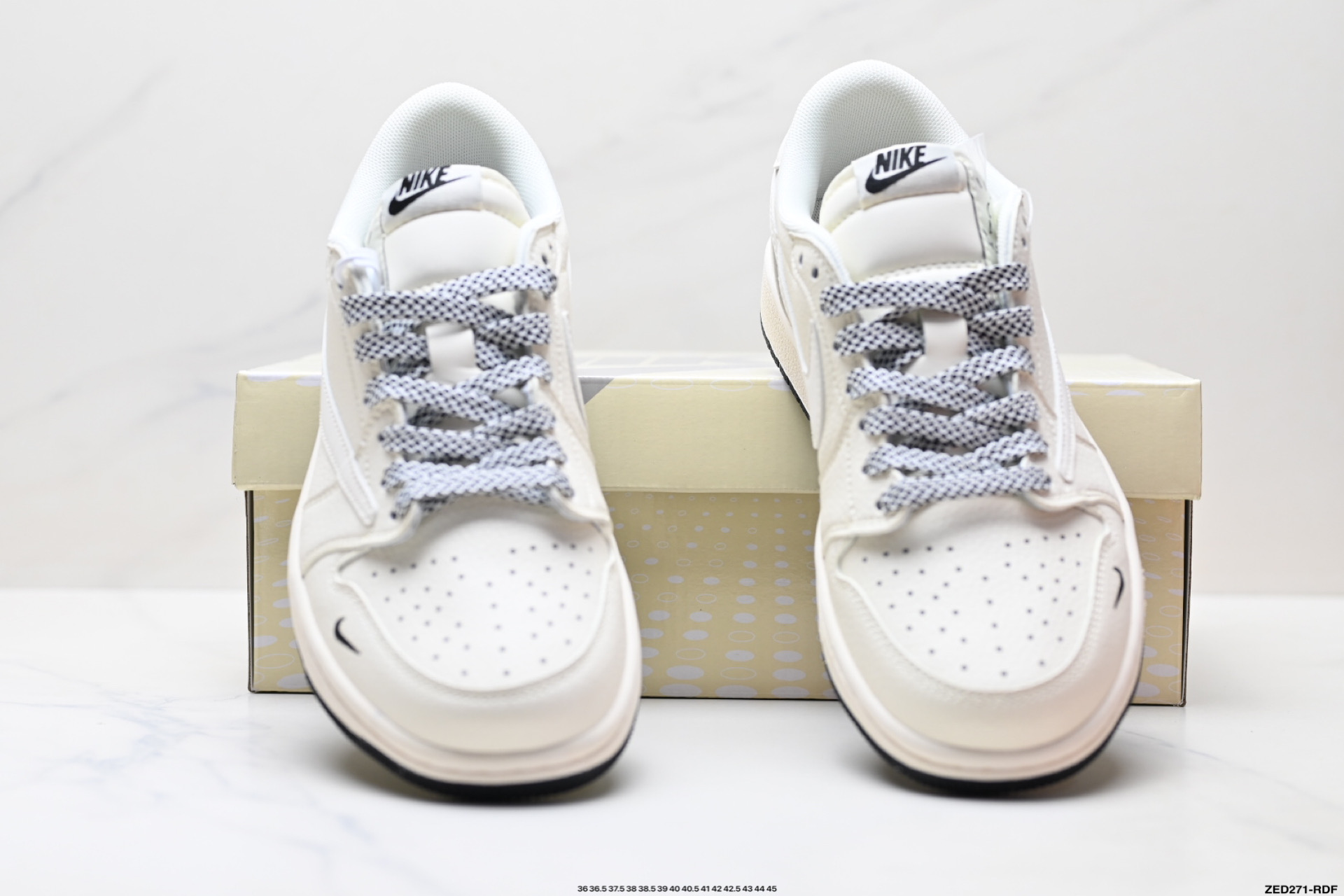 Nike Air Jordan 1 x Travis Scott AJ1倒勾 乔一倒钩 ‘DIY’定制 耐克 低帮文化篮球鞋 JP1668-254