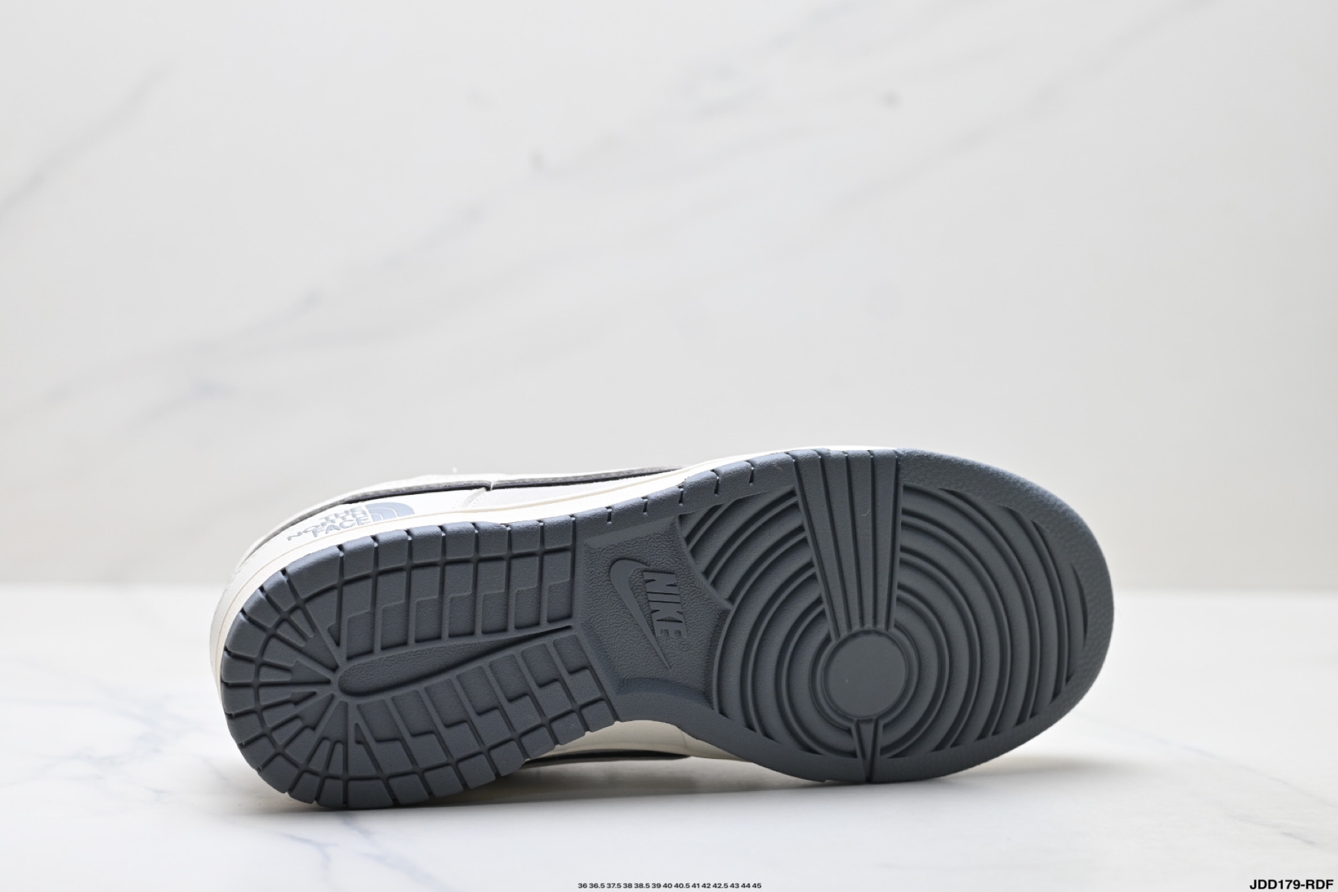 Nike Dunk Low Retro 'DIY': Zapatillas Deportivas Personalizadas de Alta Calidad 10 i1757004650228 4488 0 8